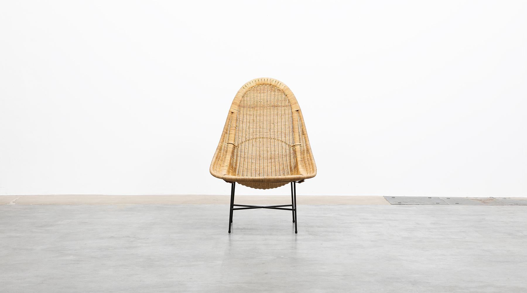 Wicker 1950s Natural Basket Lounge Chairs by Kerstin Holmquist For Sale