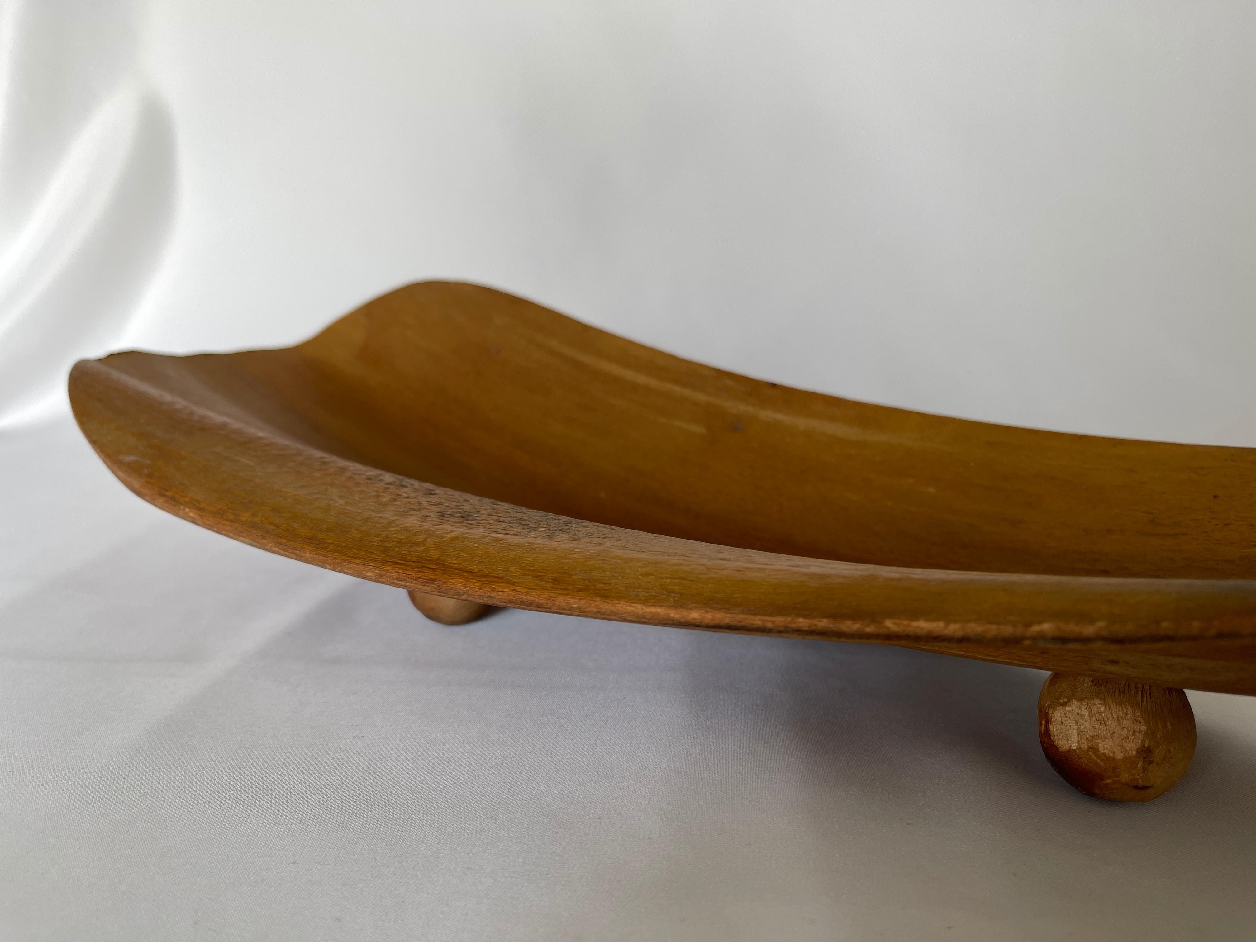 1950's Natural Florida Palm Leaf Centrepiece Tray In Good Condition For Sale In New York, NY