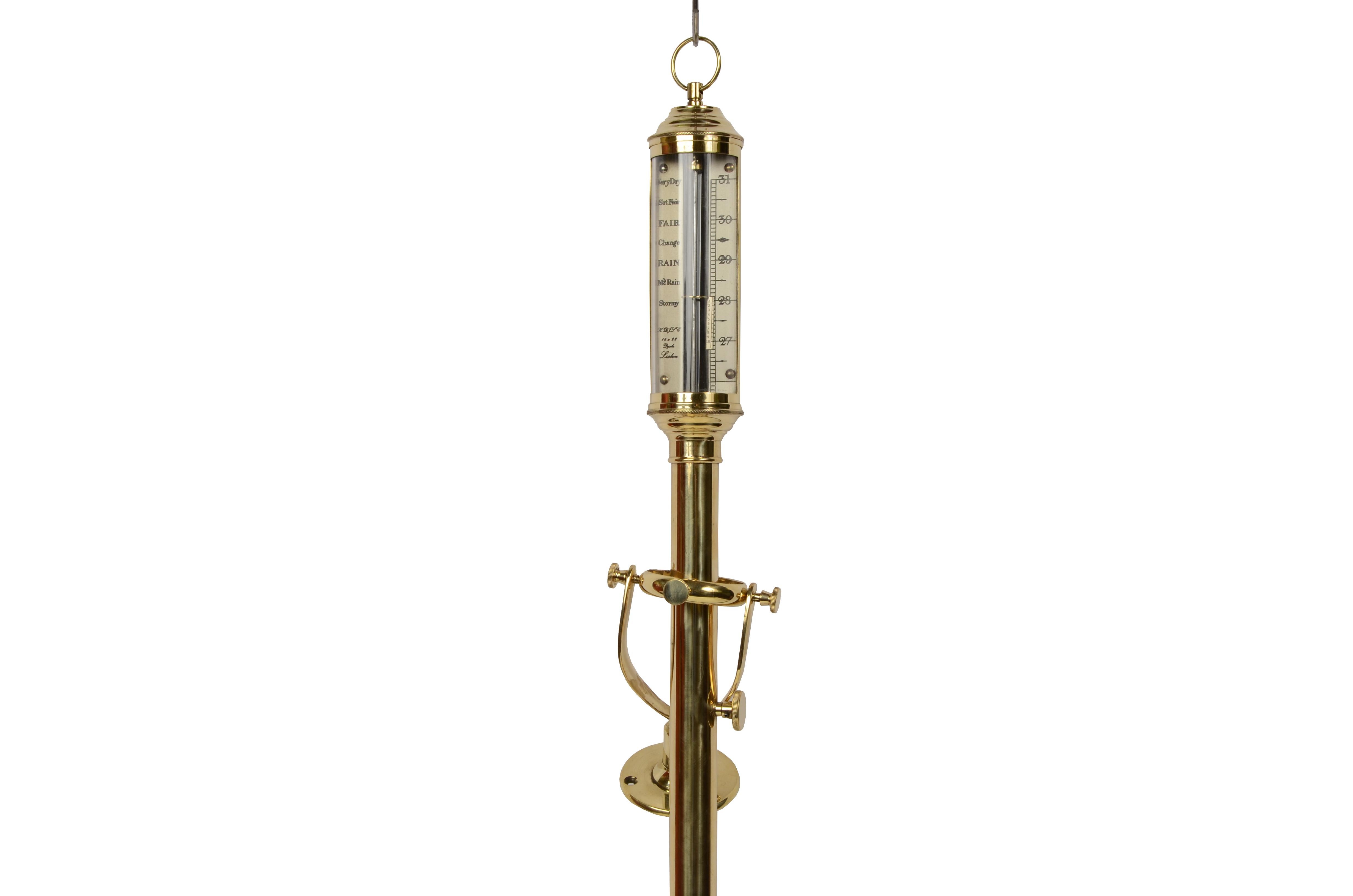 1950s Nautical Brass Barometer Signed H.D.F.S.C. Mounted on Universal Joint In Good Condition In Milan, IT