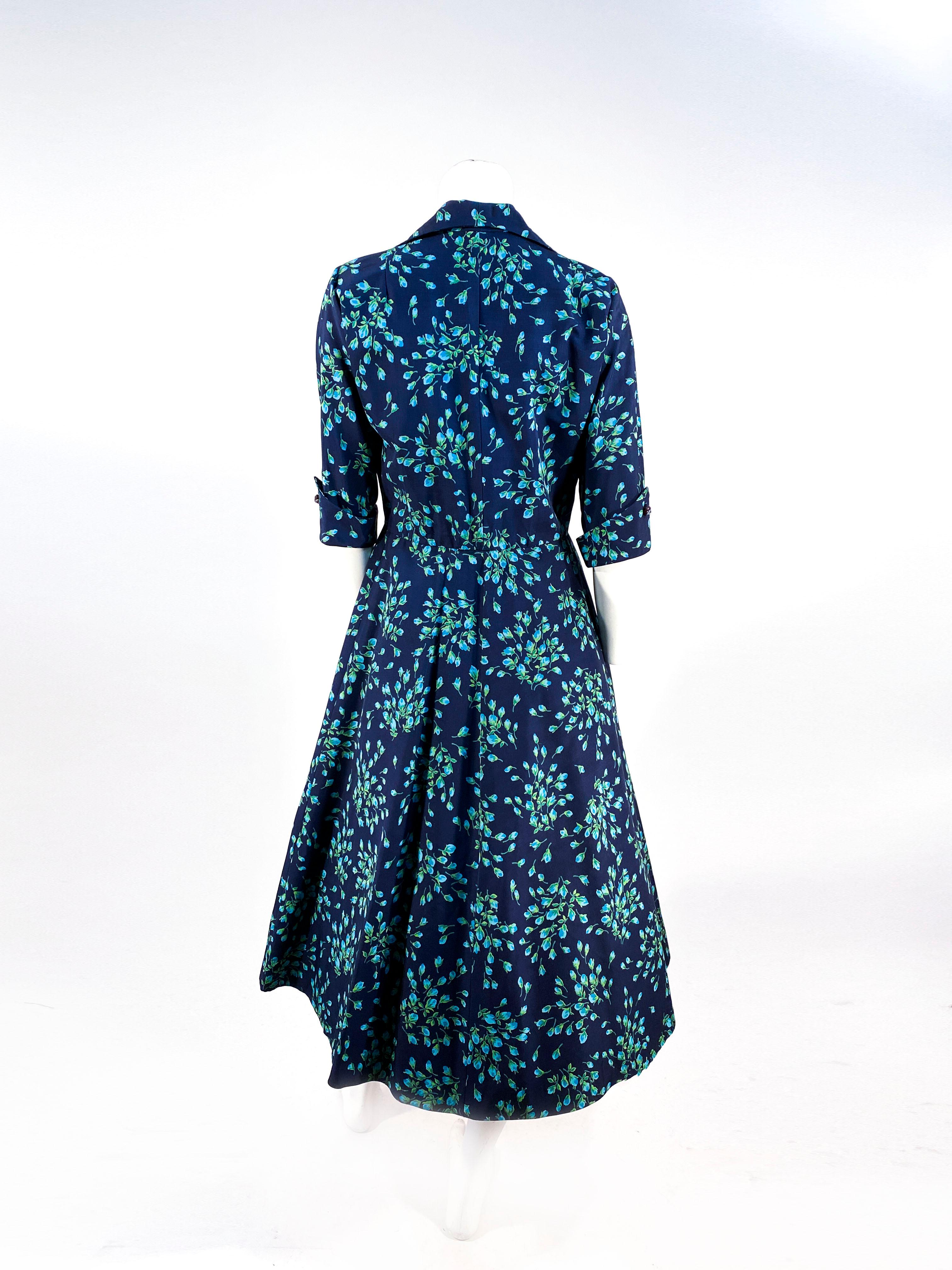 1950s Navy Blue Floral Printed Dress For Sale 2