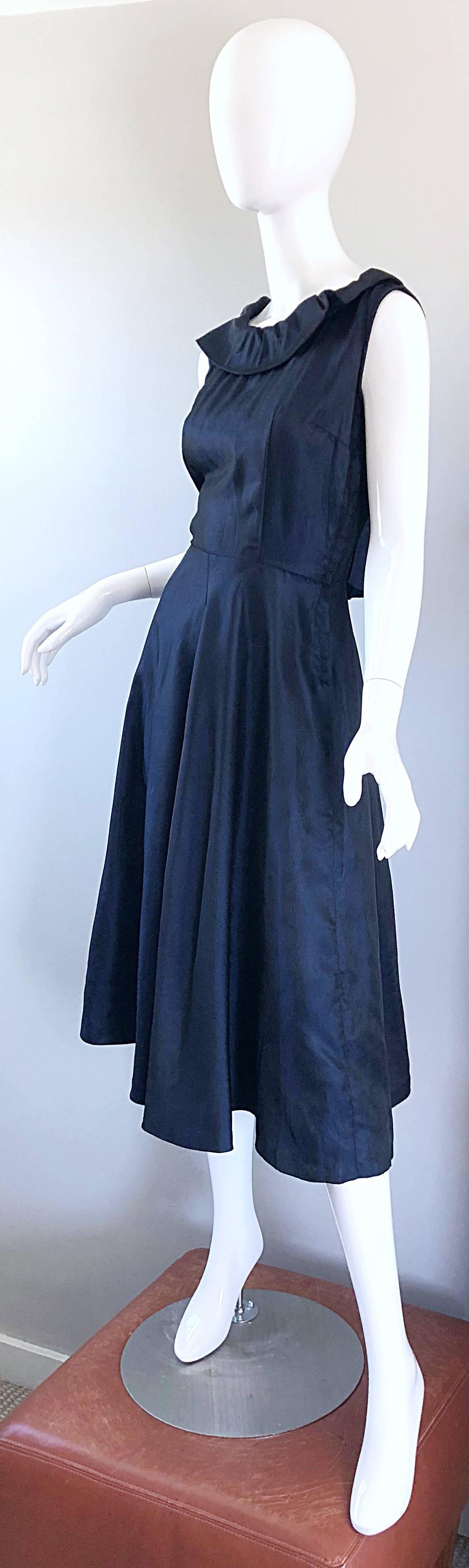 Robe en soie Demi Couture bleu nuit bleu marine ajustée et évasée des années 1950 Excellent état - En vente à San Diego, CA