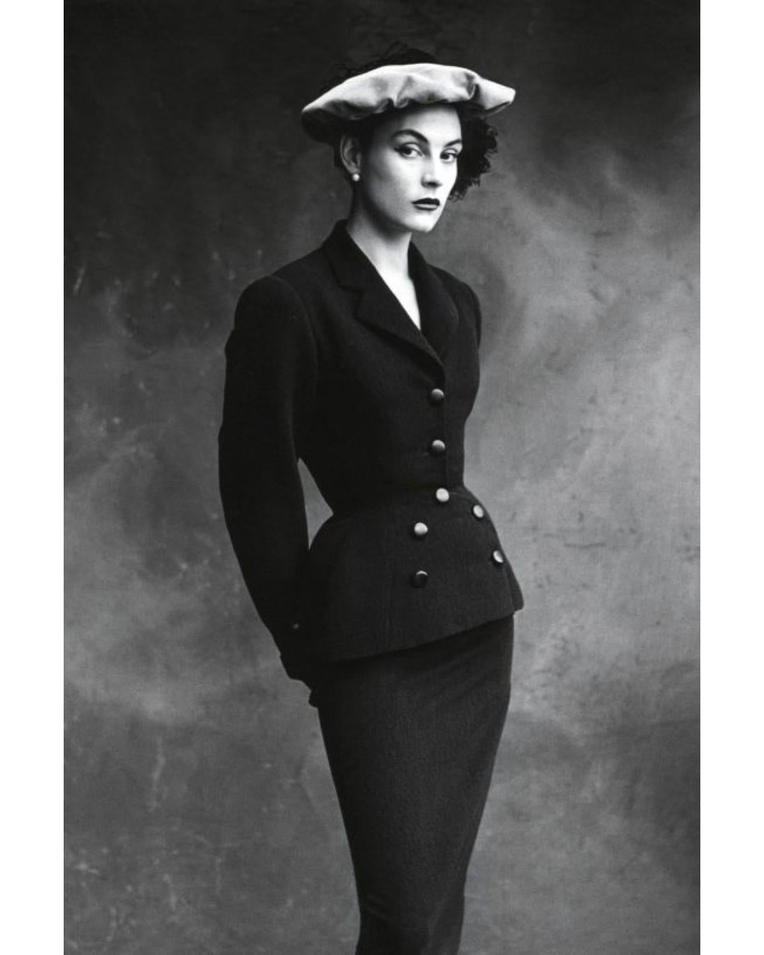 1950s Navy Silk Couture Bar Jacket with Button Pocket For Sale 3