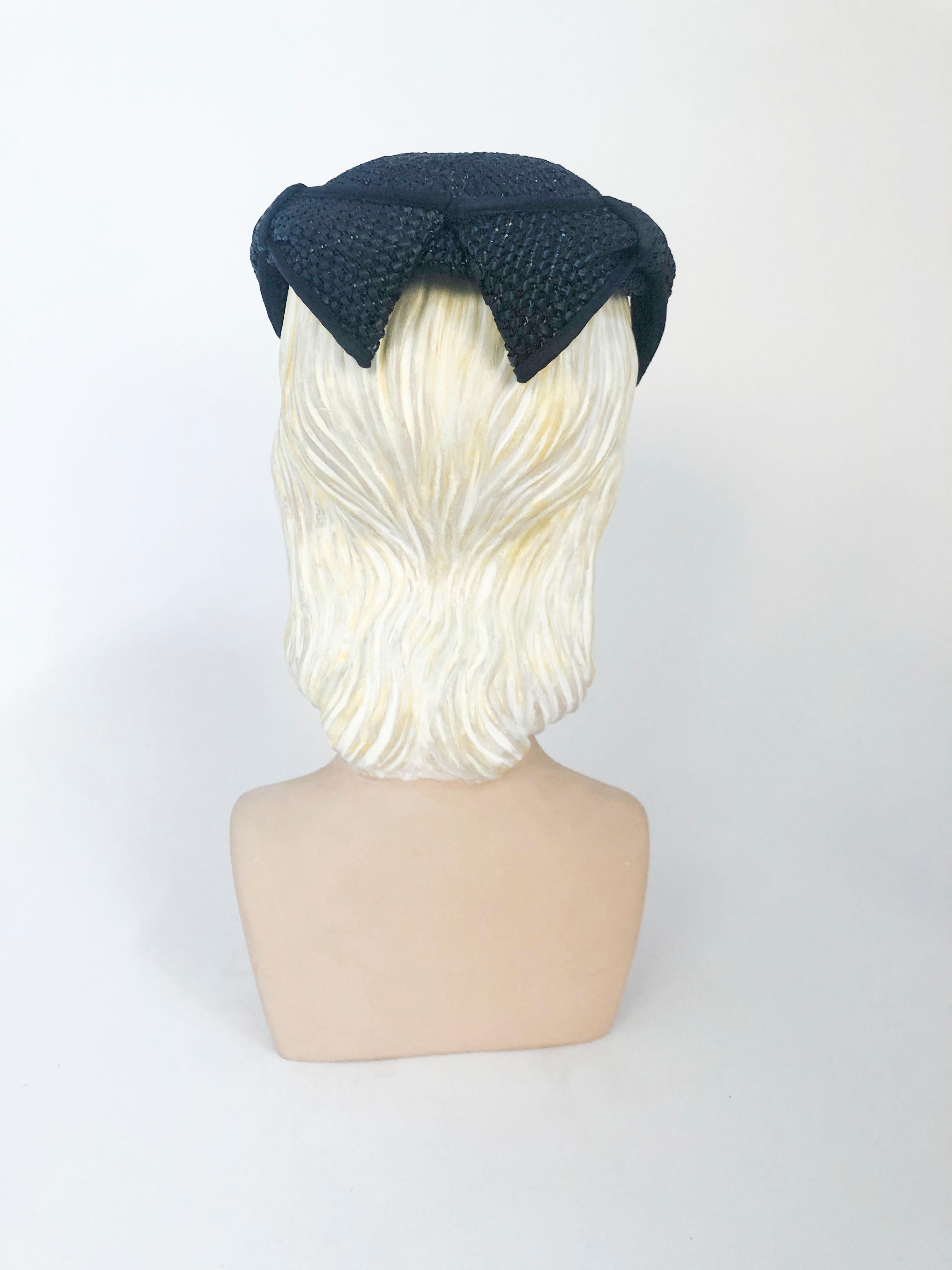 Women's 1950s Navy Woven Raffia Cocktail Hat With Bow and Rhinestone Accents