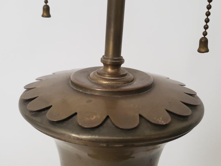 1950s Neoclassical Brass Table Lamp, Italia For Sale 6