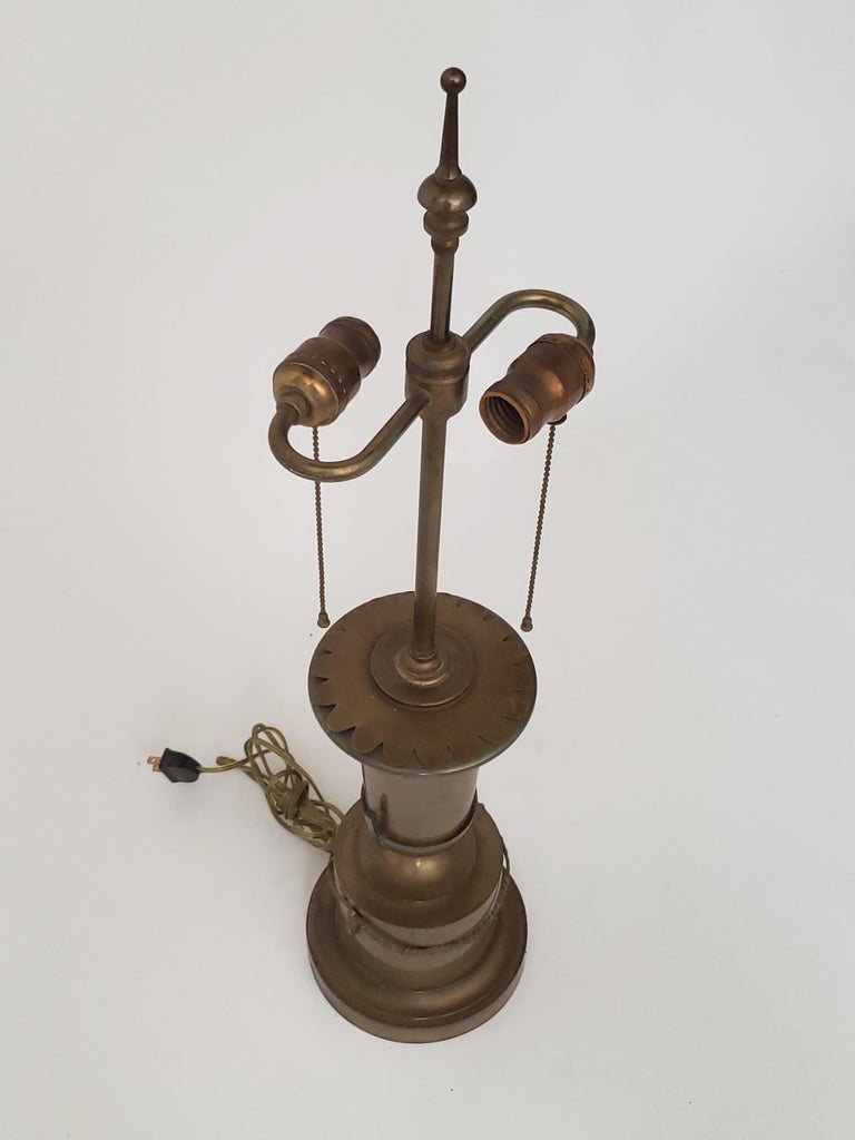 1950s Neoclassical Brass Table Lamp, Italia For Sale 9