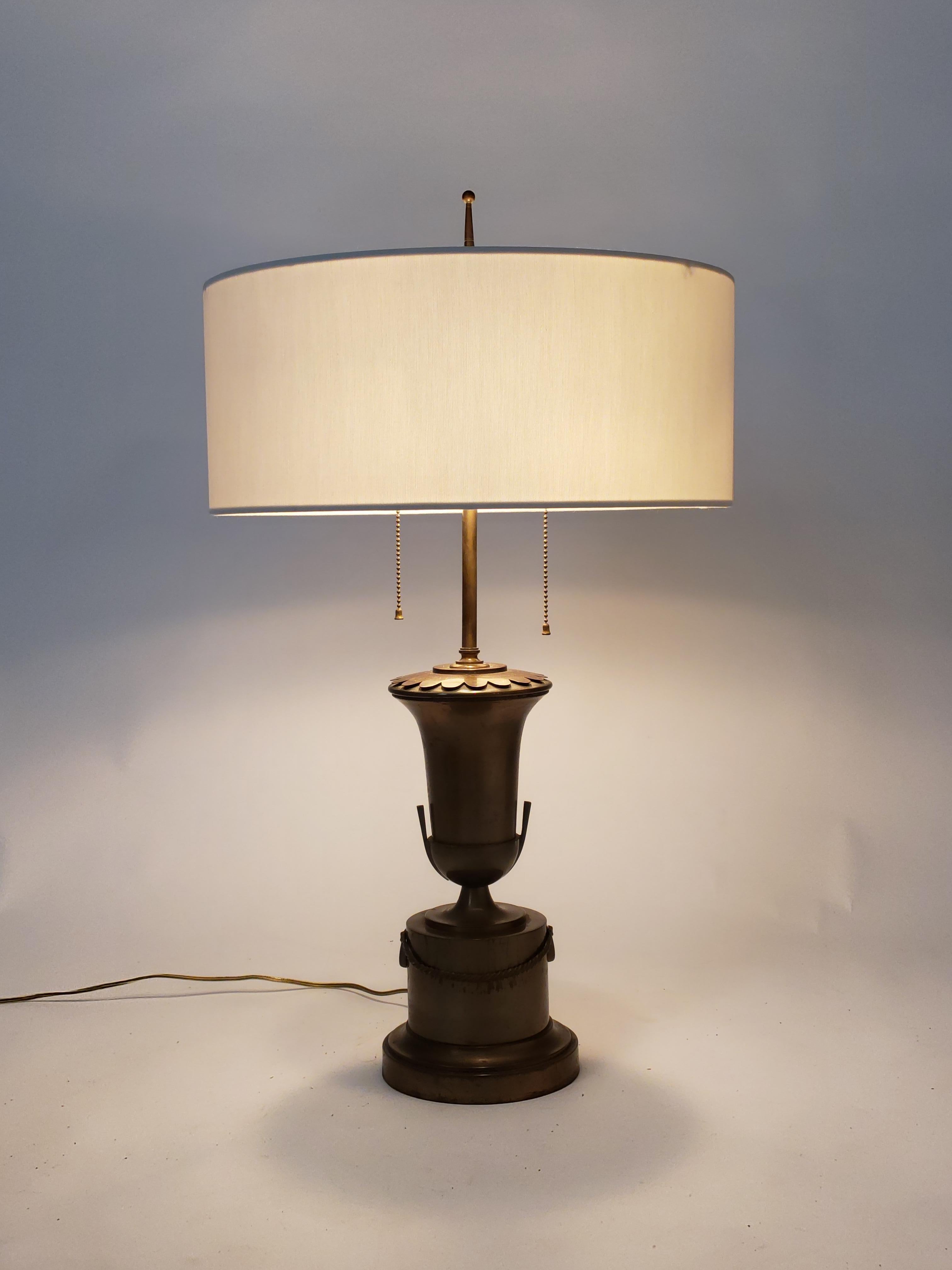 Prime quality Italian brass table lamp with a strong patina. 

Well made solid construction. 

2 pull chain socket E26 size rated at 60 watt each. 

Shade is for display only.  

