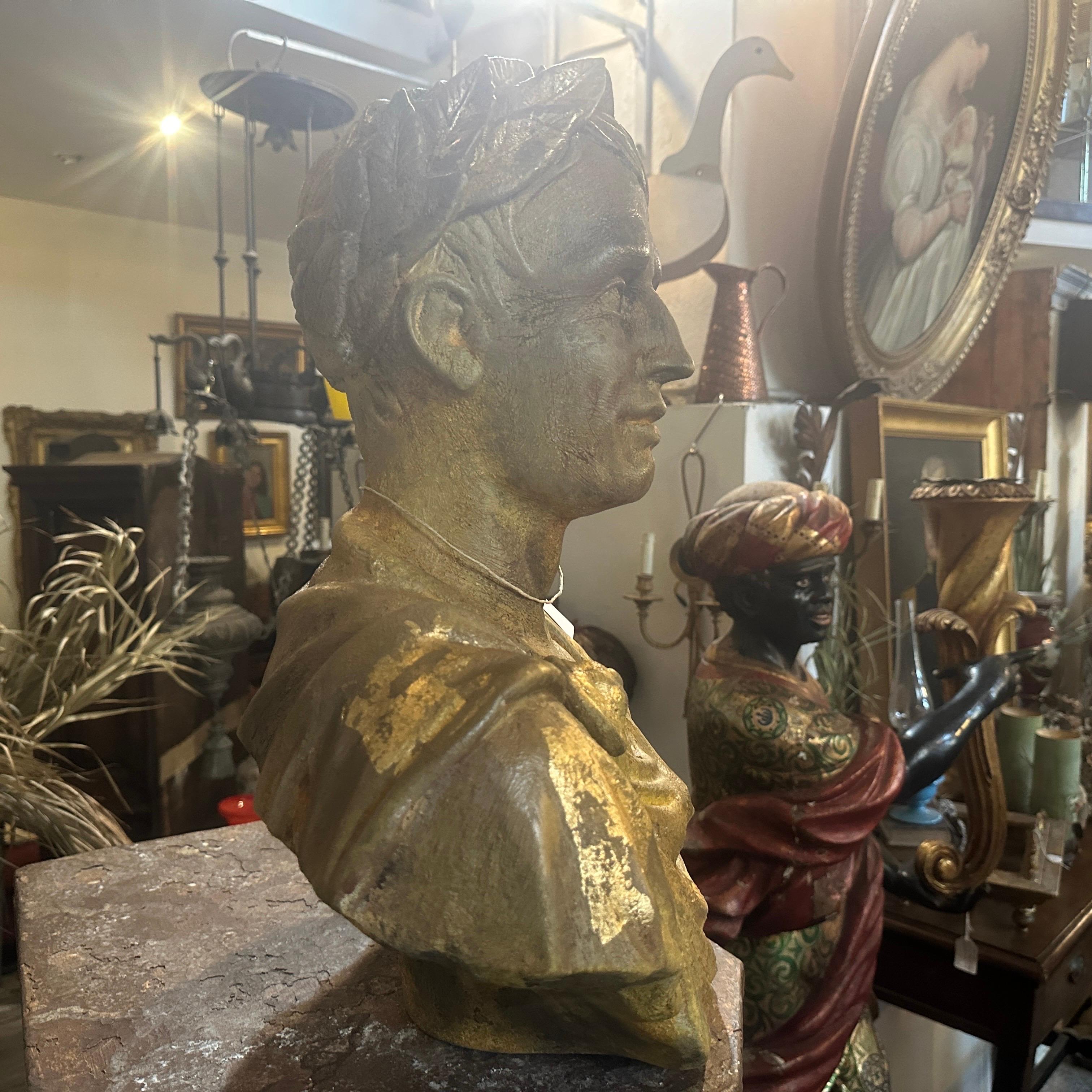 1950s Neo classical Gold Patinated Plaster Bust of Giulio Cesare For Sale 5