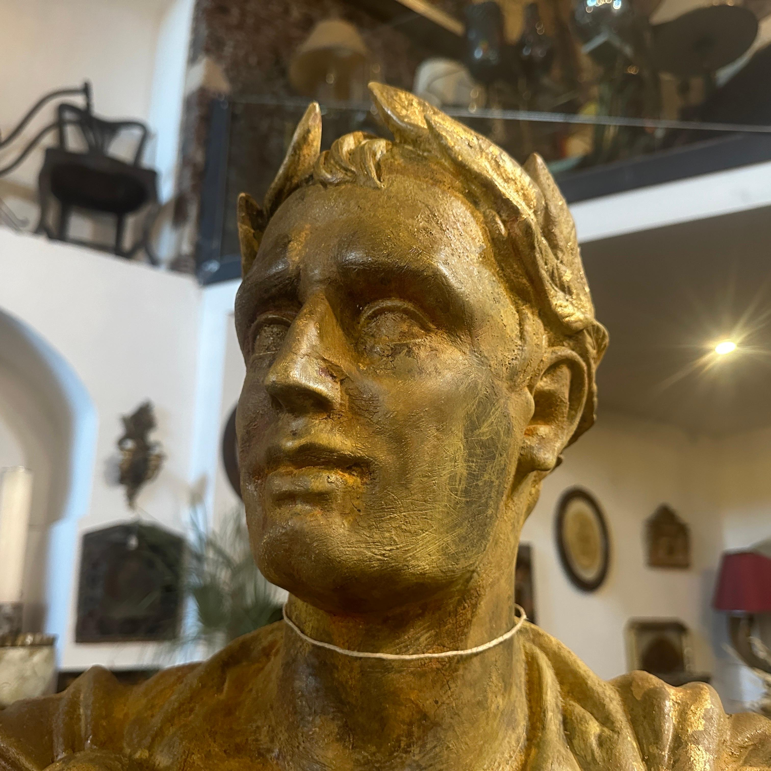 Italian 1950s Neo classical Gold Patinated Plaster Bust of Giulio Cesare For Sale