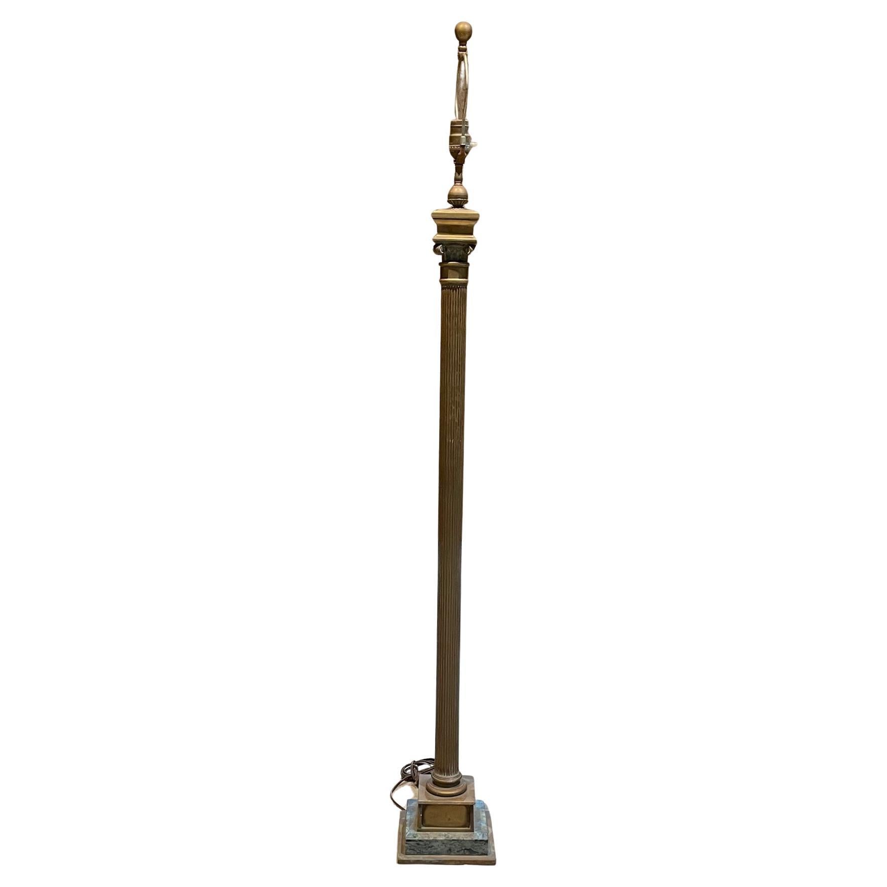Lampada da terra neoclassica del 1950 in bronzo patinato e marmo verde