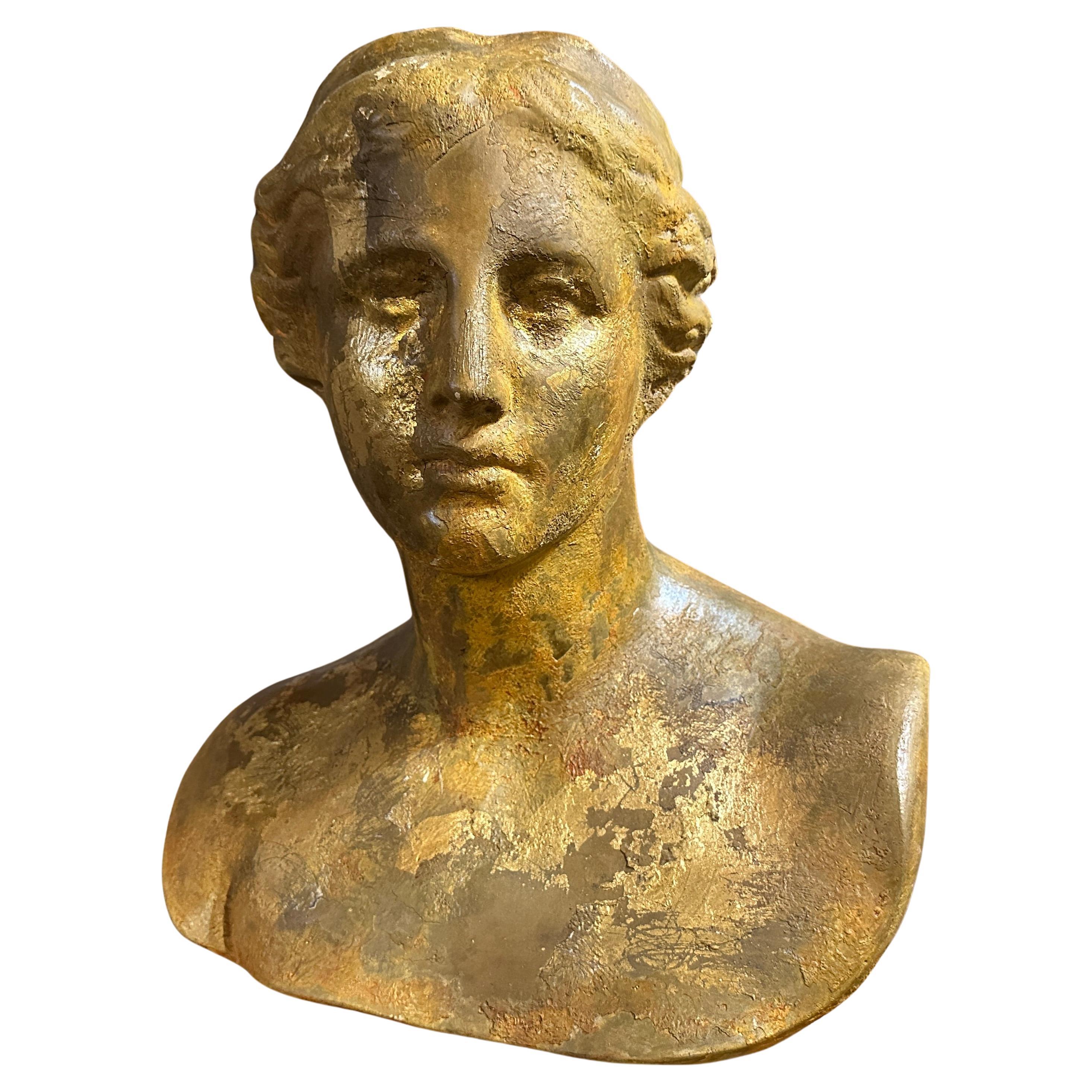 Buste sicilien néoclassique en plâtre doré des années 1950 de Vener di Milo en vente