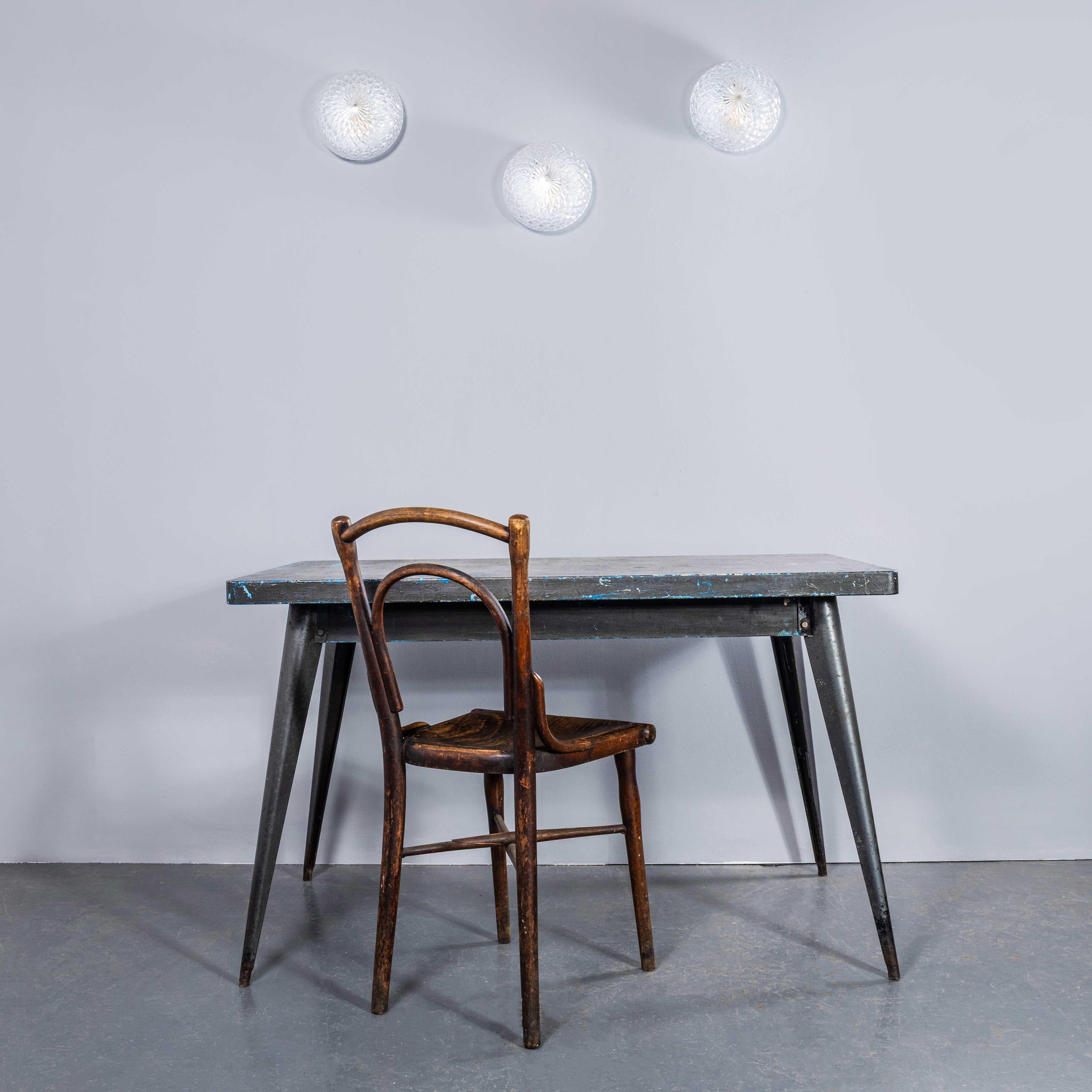 Lampada da soffitto ceca a forma di ananas trasparente del 1950 &New Old Stock In condizioni buone in vendita a Hook, Hampshire