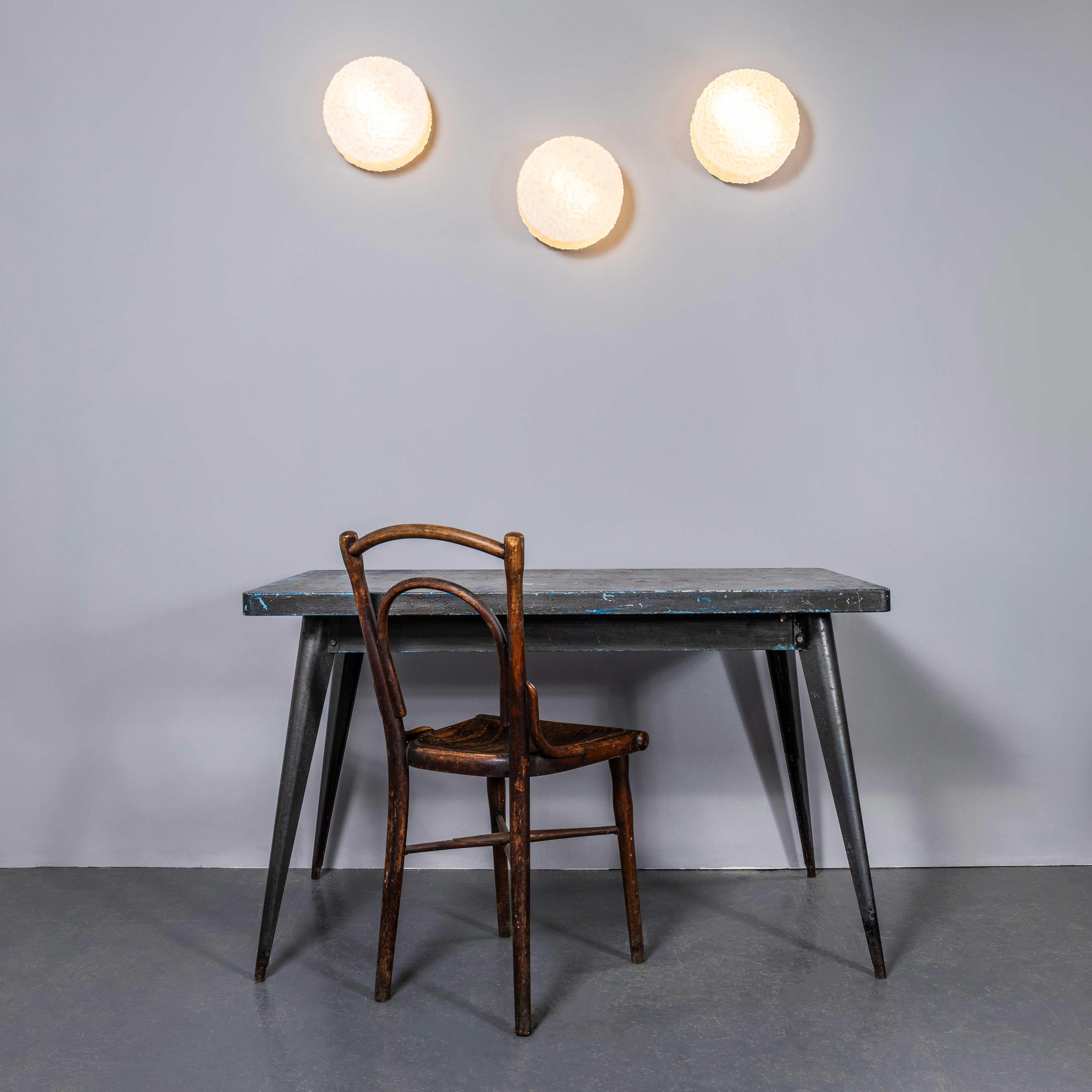 1950's New Old Stock Czech Opaline Organic Wall - Ceiling Lamp In Good Condition For Sale In Hook, Hampshire