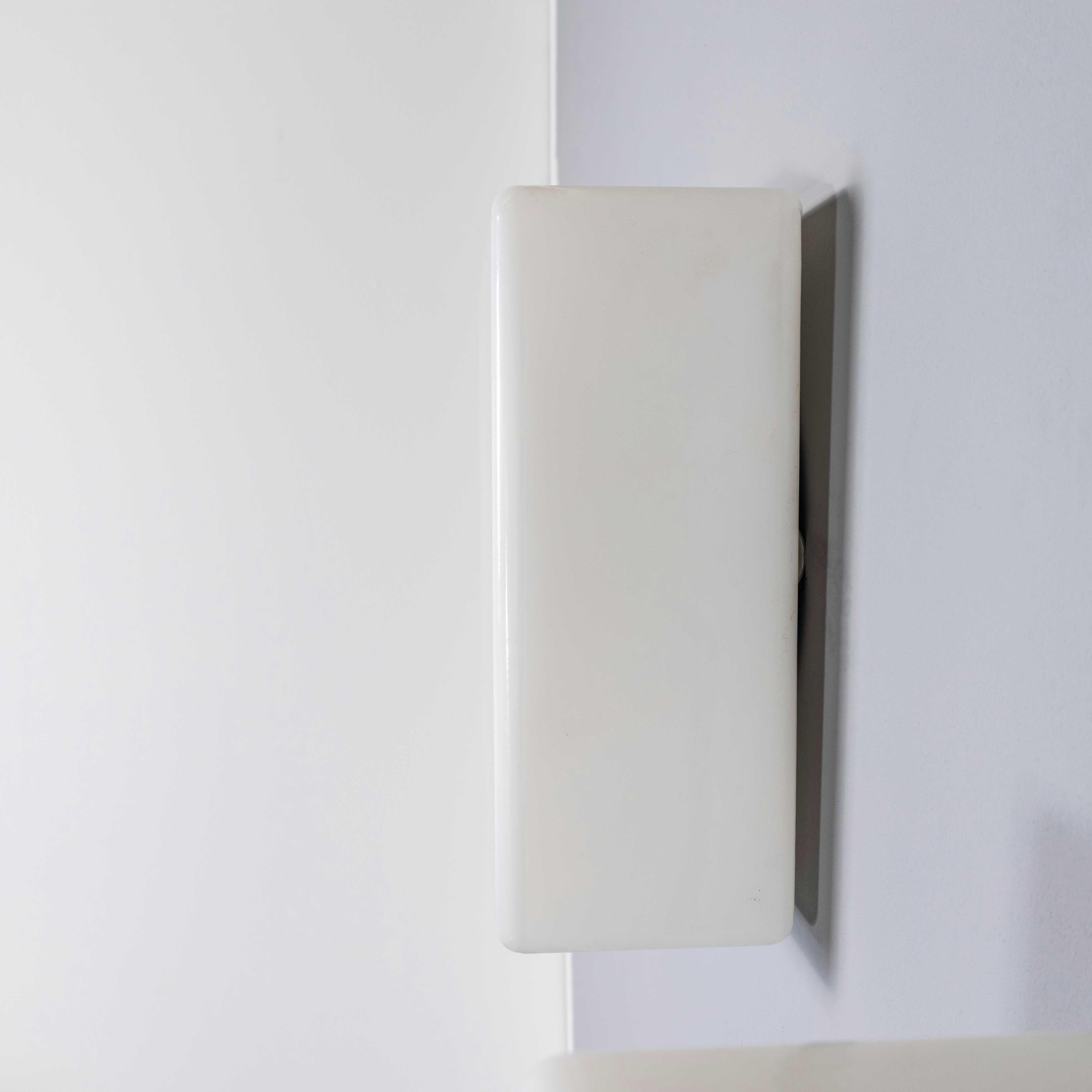 Lámpara de Pared - Techo 1950's New Old Stock Plato Cuadrado Opalina Checa en venta 5