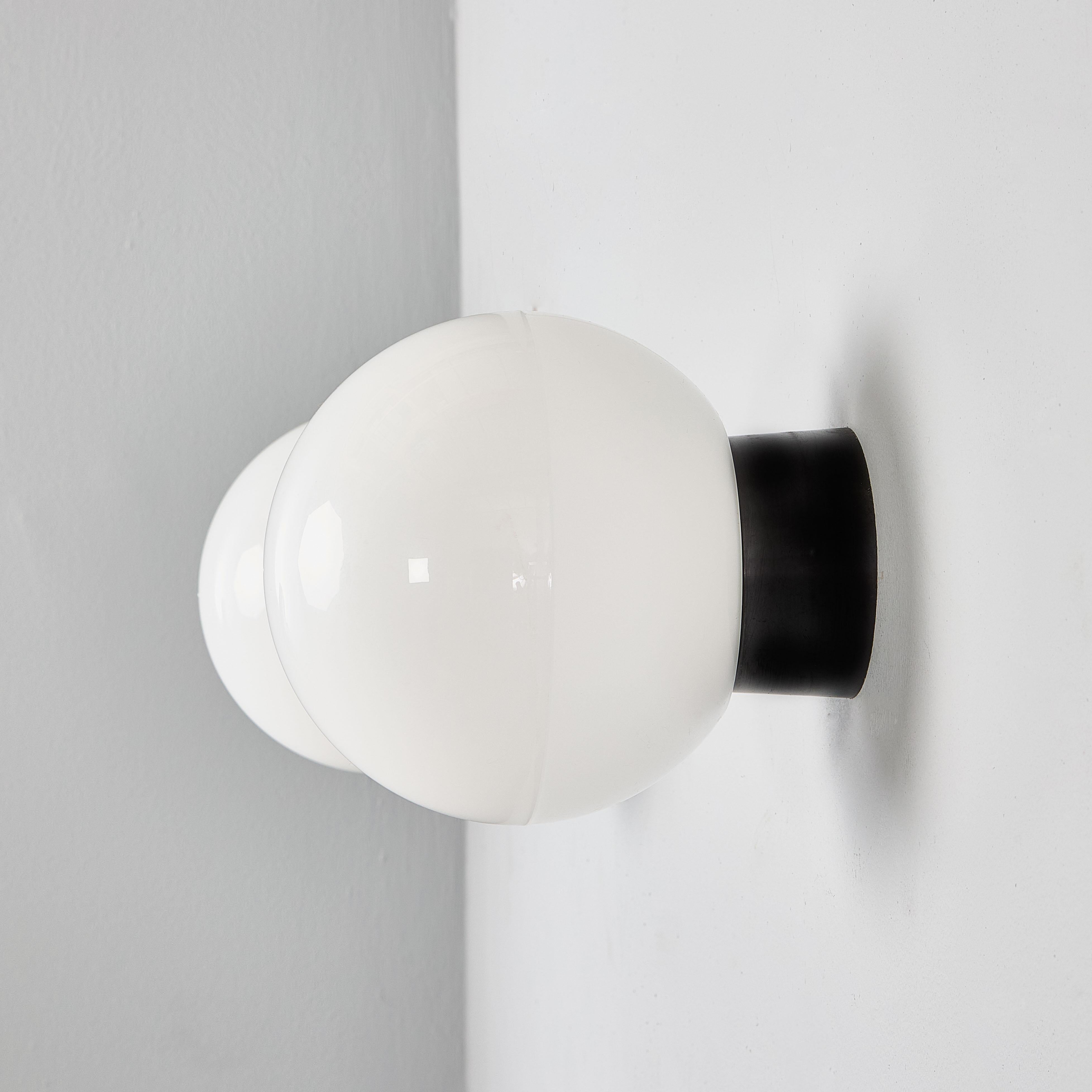 1950's New Old Stock Opaque Globe Wall Lamp - Large Quantity Available In Good Condition For Sale In Hook, Hampshire