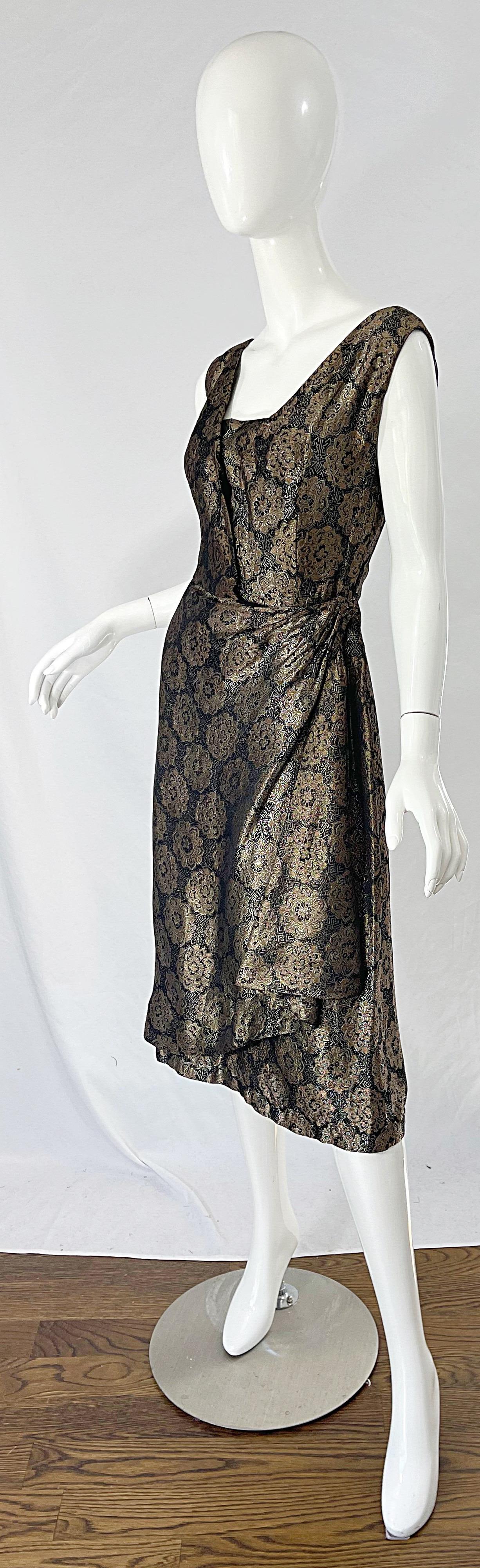 1950s Nina Ricci Couture Vestido Vintage 50s Seda Marrón + Negro Estampado Medallón en venta 1