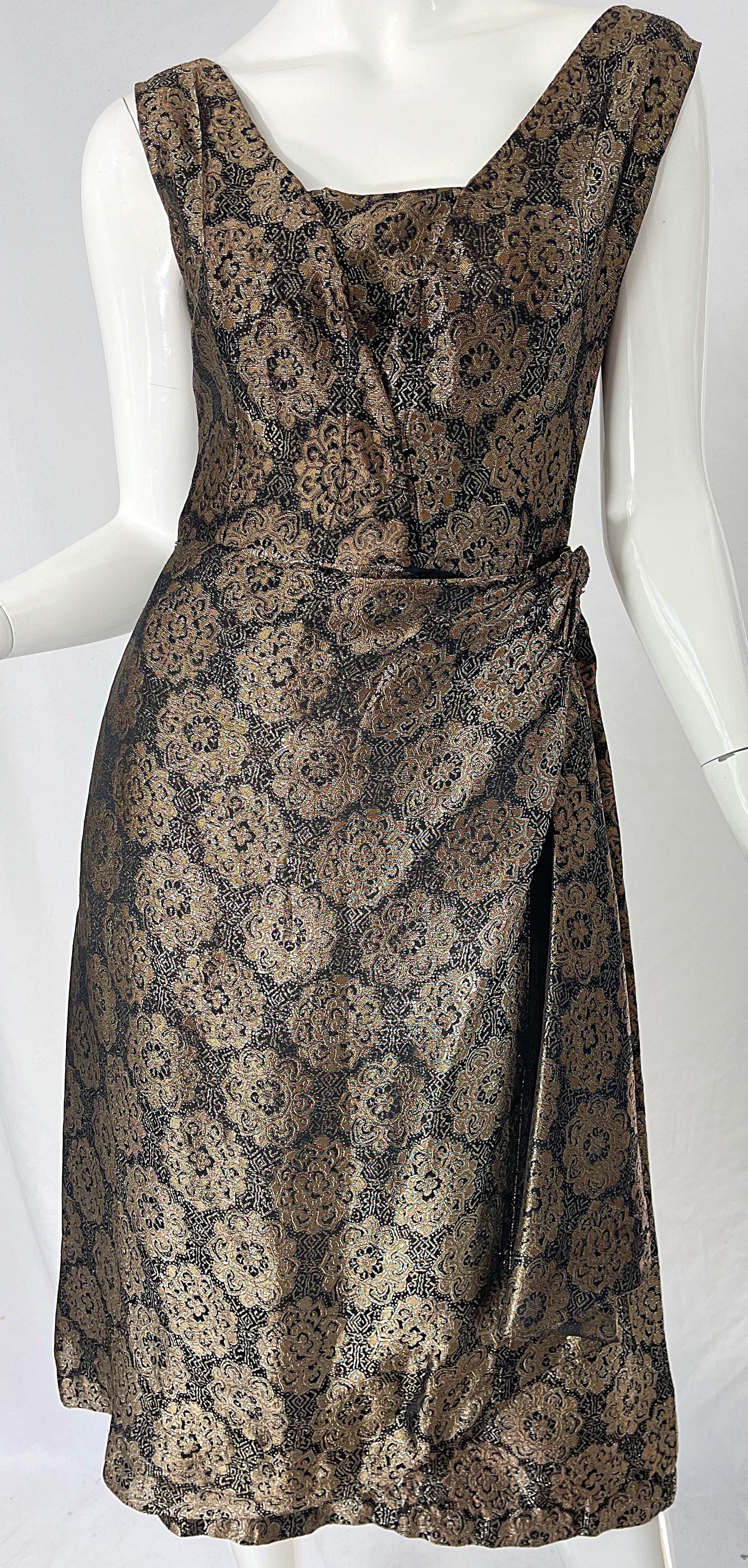 1950s Nina Ricci Couture Vestido Vintage 50s Seda Marrón + Negro Estampado Medallón en venta 4