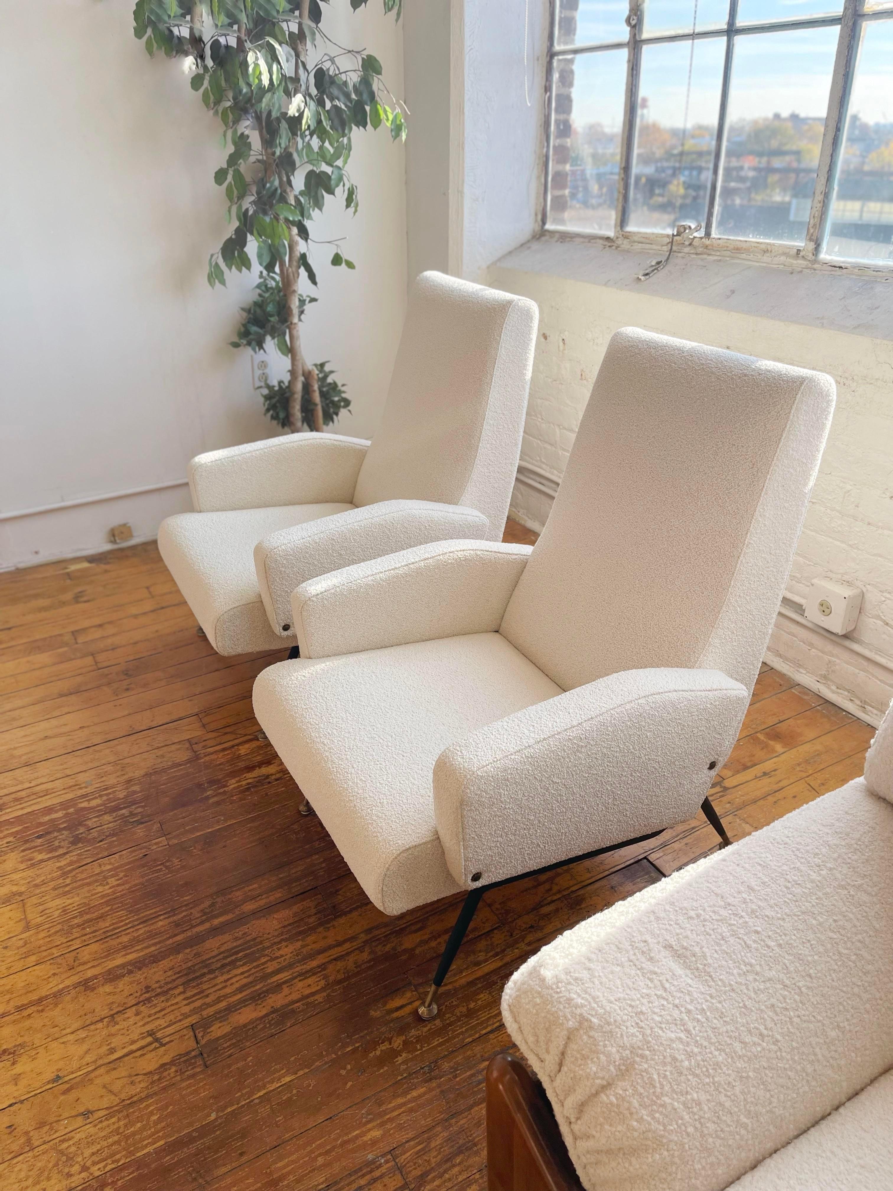 1950s Nino Zoncada Italian Lounge Chairs, Newly Upholstered in White Boucle For Sale 4