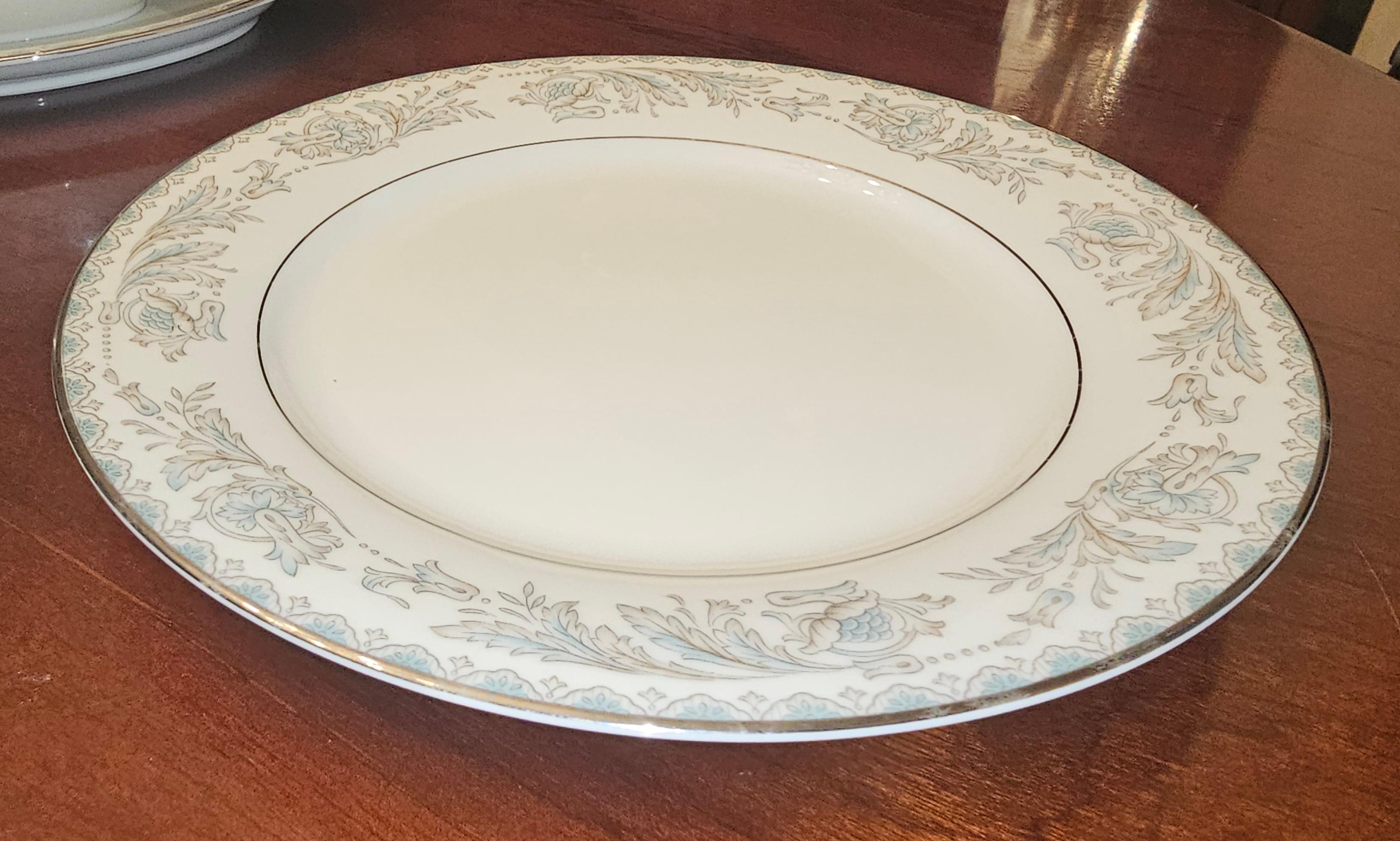 1950 Noritake Belmont 5609 Set di porcellana fine d'osso, 95 pezzi, 12 coperti in vendita 2