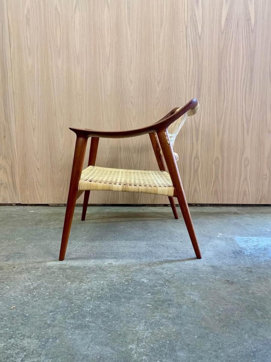 Chaise longue norvégienne en teck et rotin des années 1950 Bambi par Rastad et Relling en vente 2