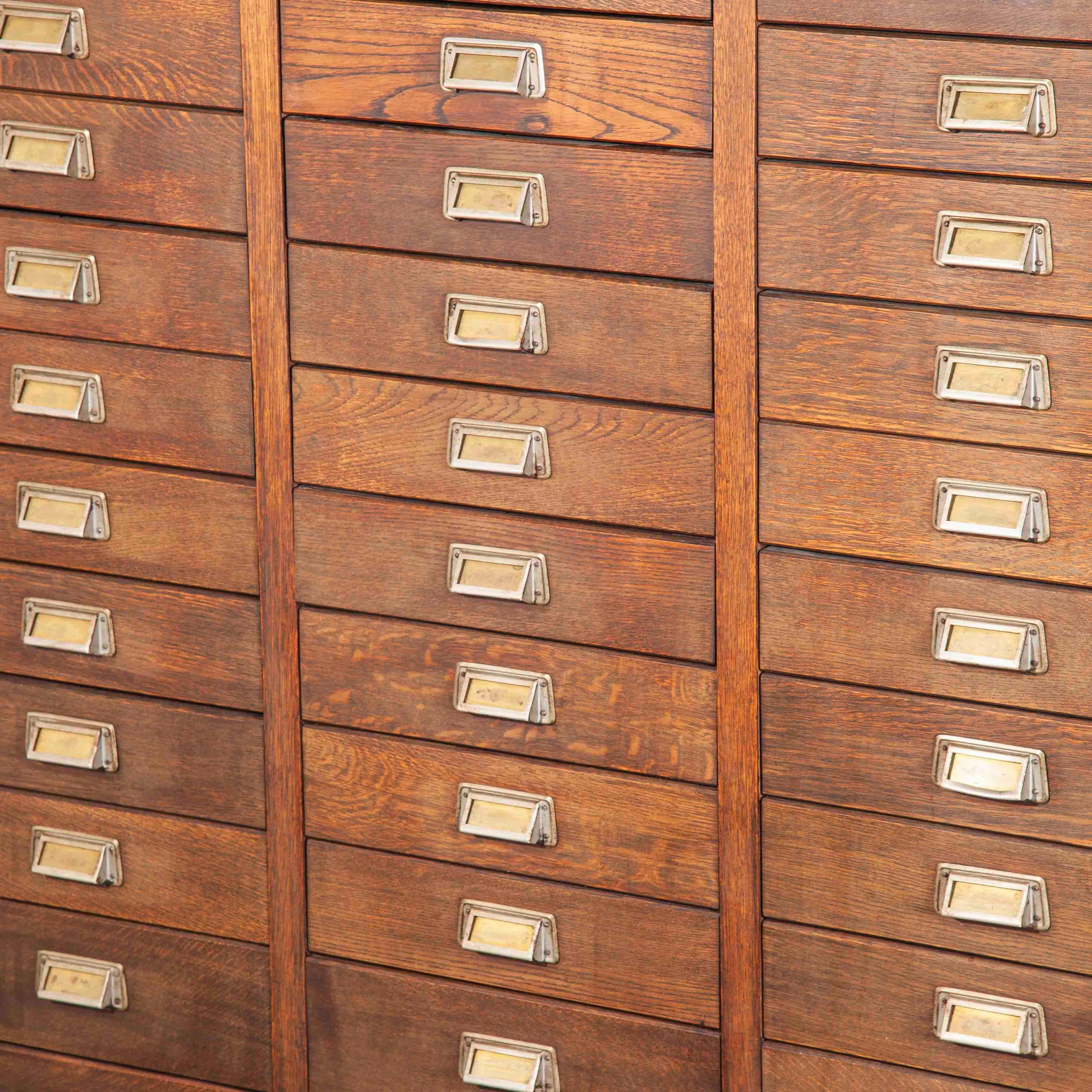 1950s Oak Apothecary Multi Drawer Chest of Drawers, Thirty Nine Drawers 12
