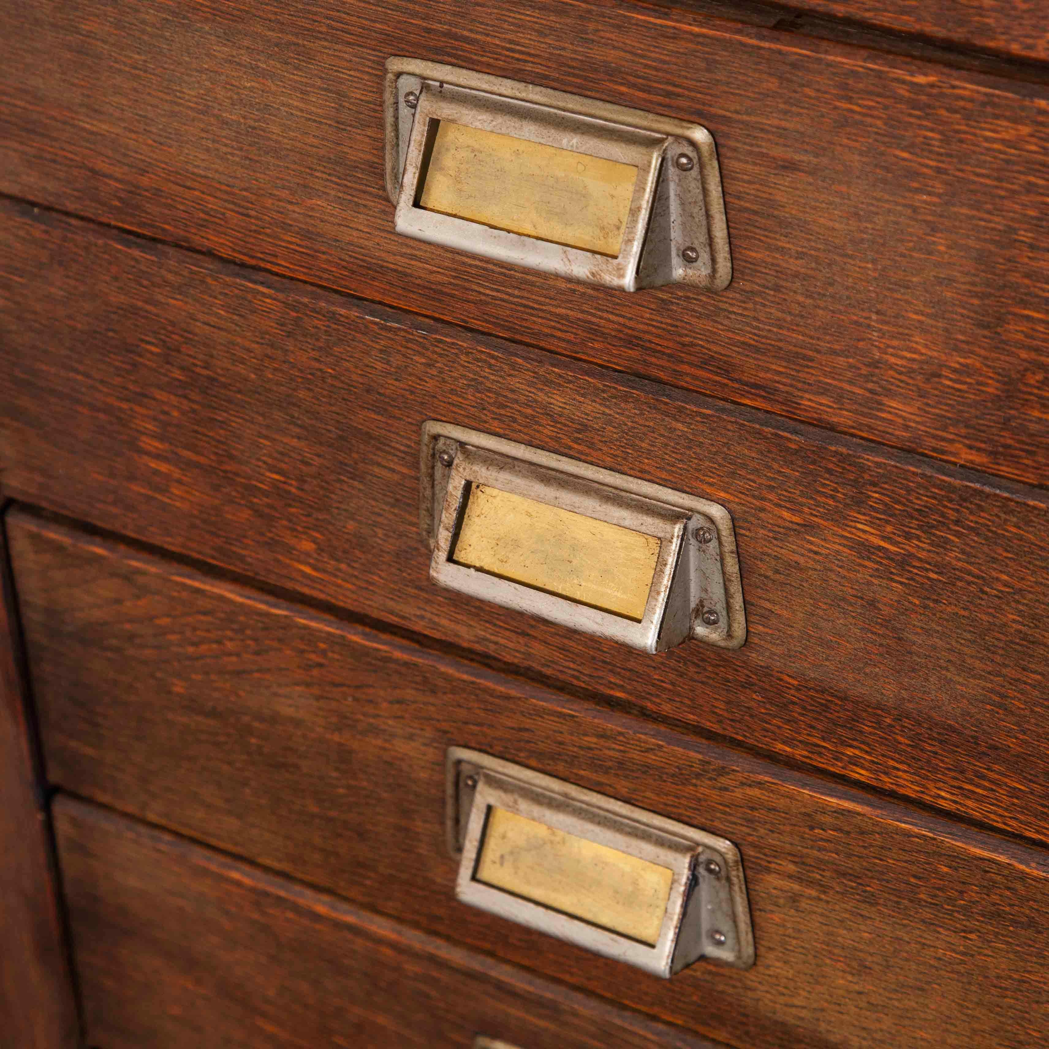 1950s Oak Apothecary Multi Drawer Chest of Drawers, Thirty Nine Drawers 3