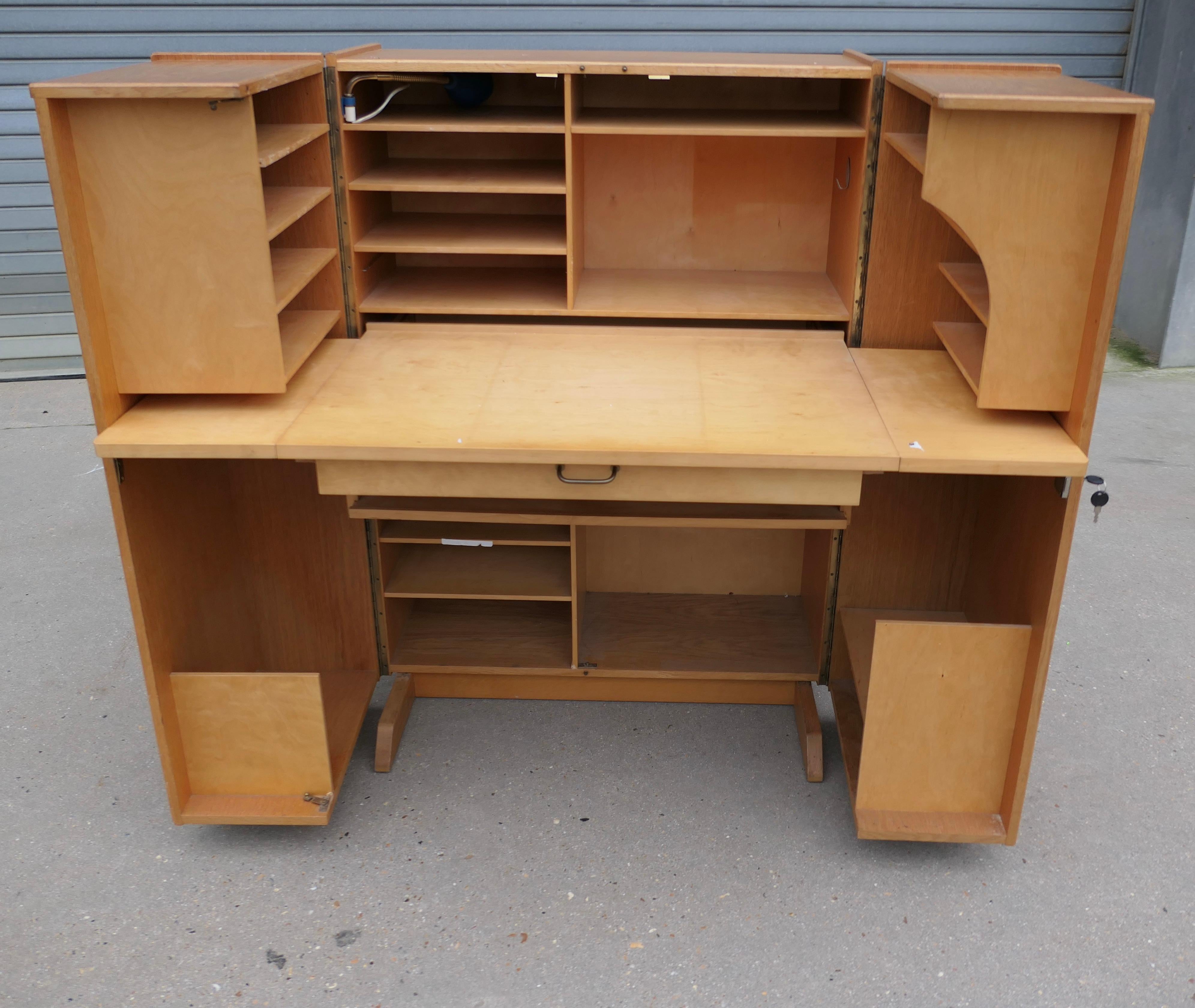 Armoire en chêne des années 1950, bureau complet en vente 7