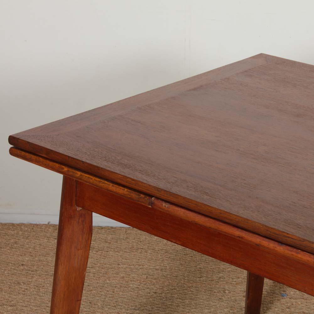 1950s oak extensible dining table In Good Condition For Sale In MONTESSON, FR