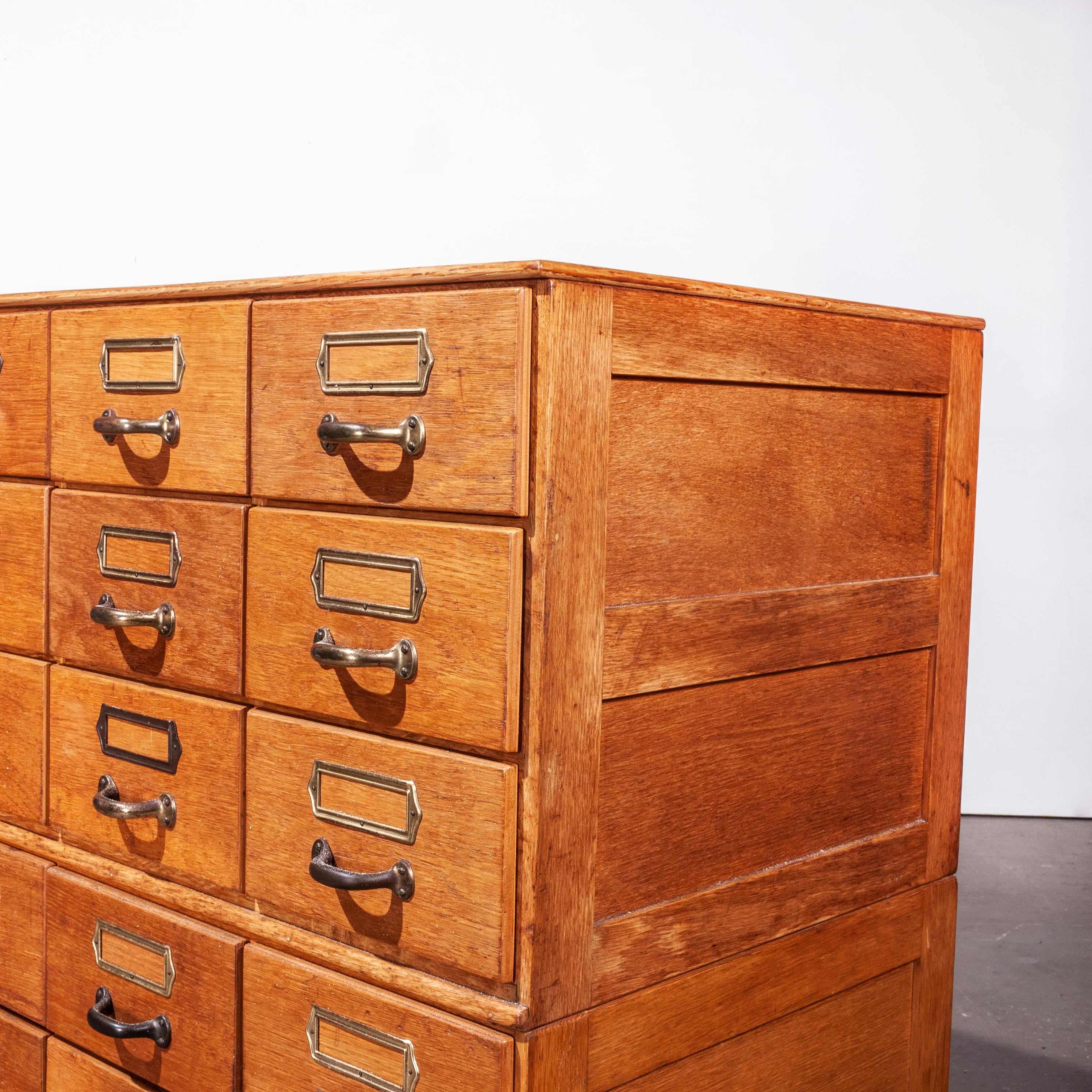 Mid-20th Century 1950s Oak Low Multi Drawer Chest of Drawers, Storage Cabinet, Sideboard