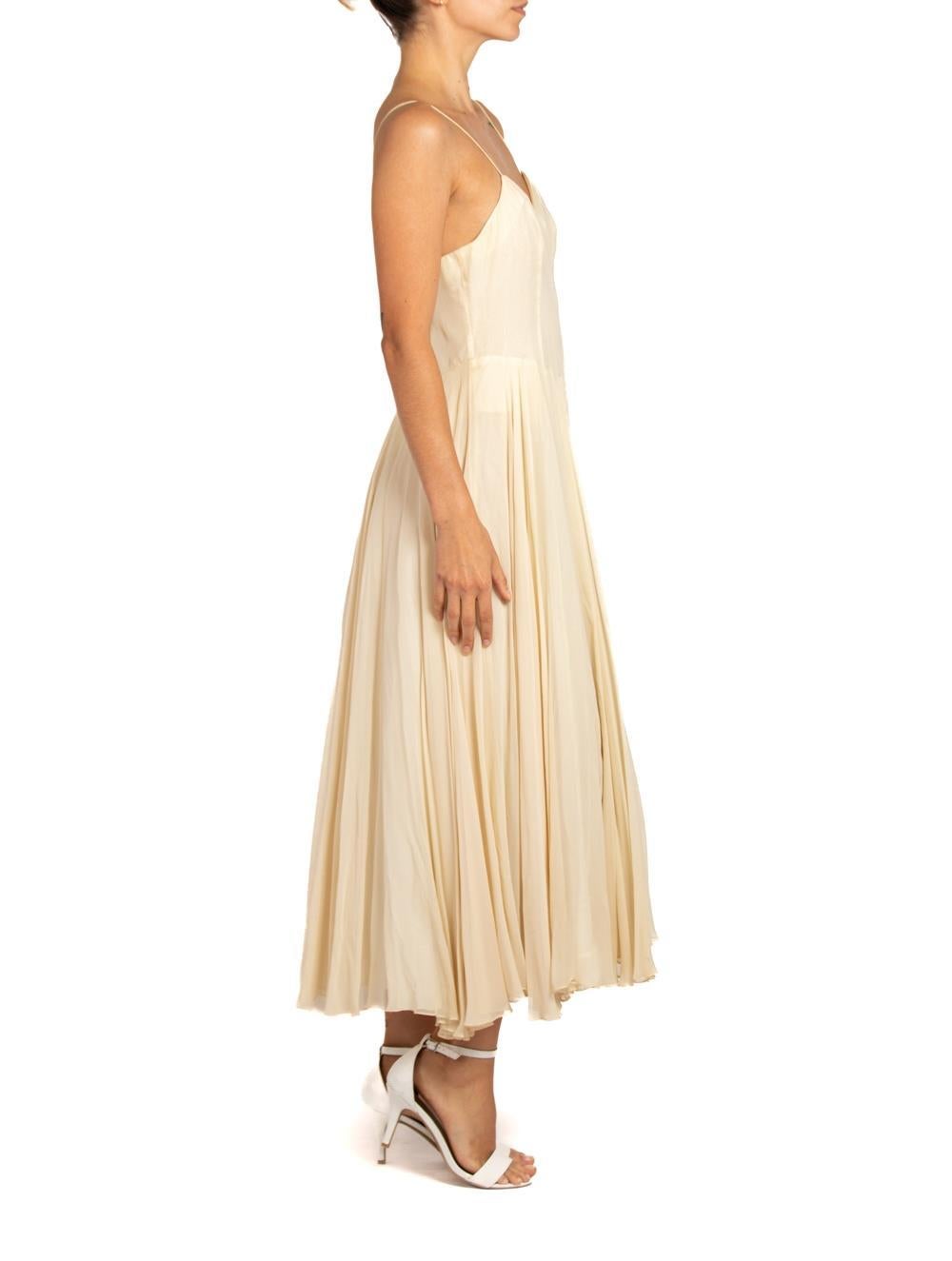 1950S Off White Seide Chiffon Minimal Kleid Damen im Angebot