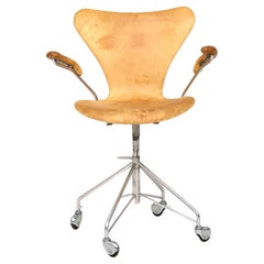1950s Office Chair Model 3217 by Arne Jacobsen