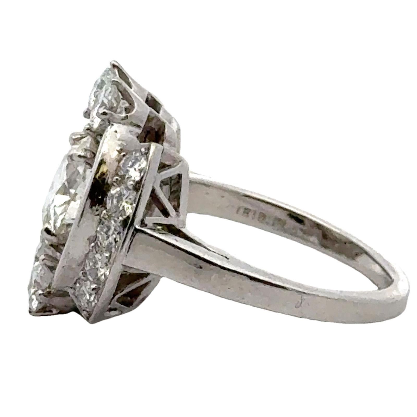 Anillo de cóctel de platino con diamantes talla europea antigua de los años 50 Art Decó en venta