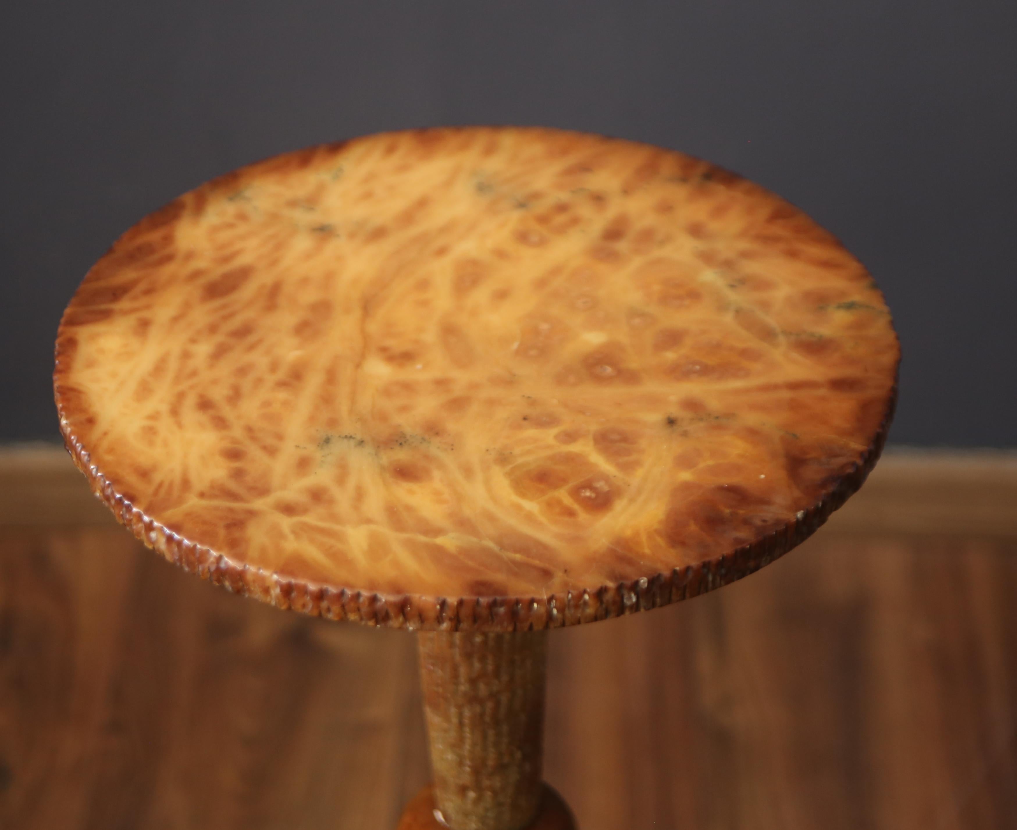 mesa de centro con pedestal de ónix de los años 50 fabricada en italia. en Bueno estado para la venta en Vigevano, PV