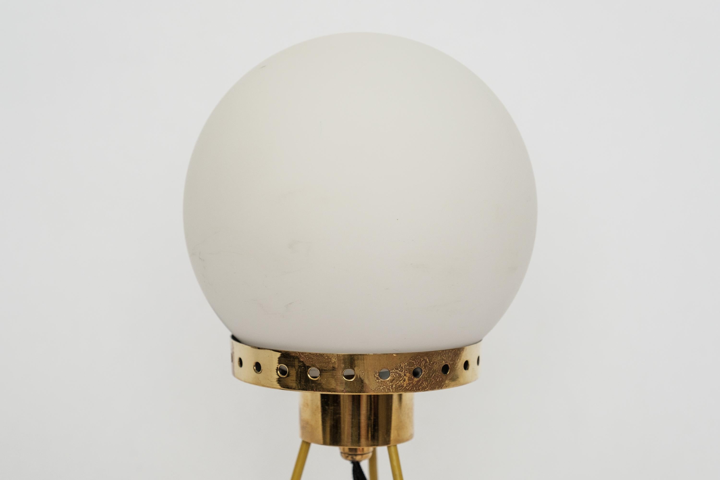 1950s Opaline Glass Sphere Tripod Table Lamp Attributed to Stilnovo 6