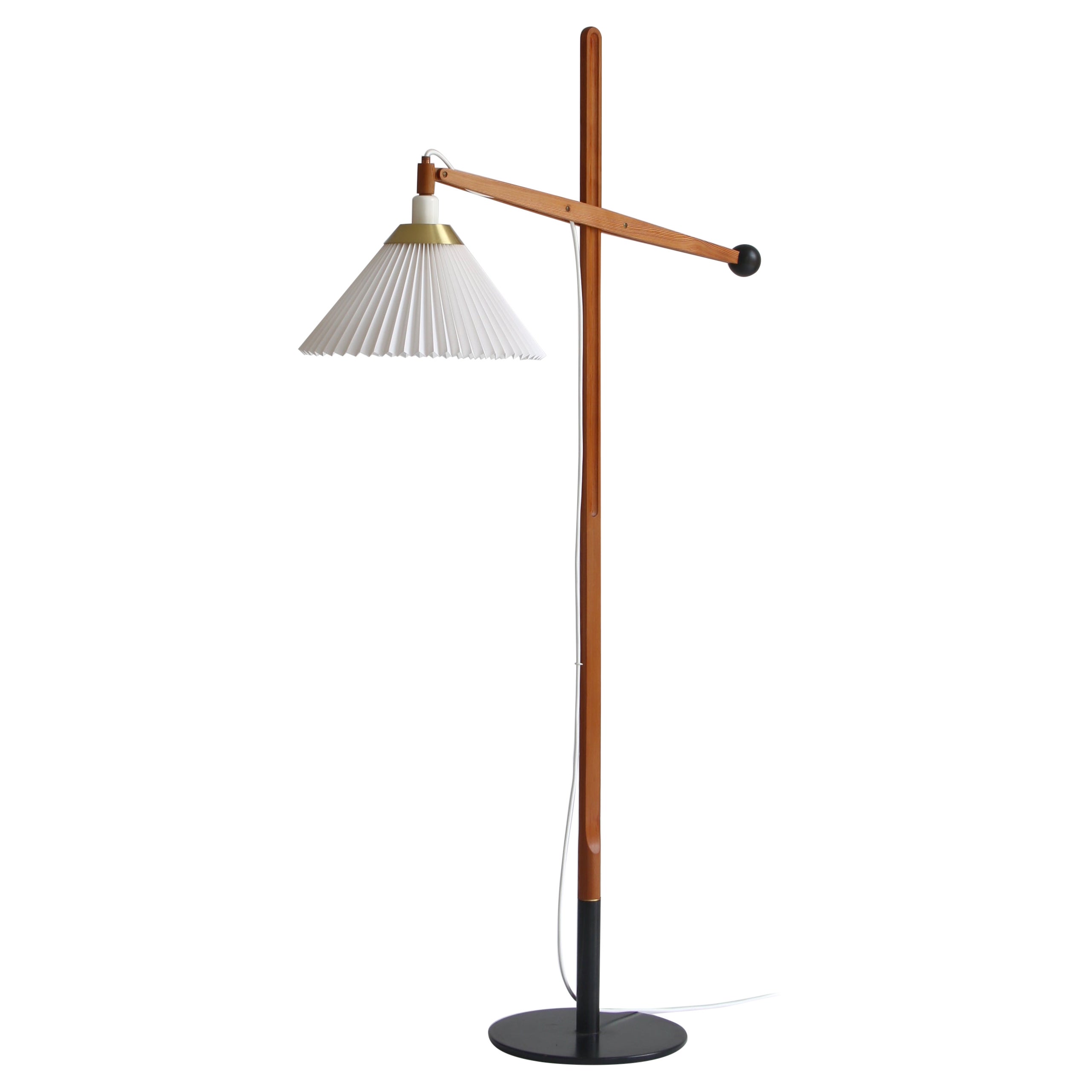 1950s Oregon Pine "Le Klint" Floor Lamp by Vilhelm Wohlert, Model 325