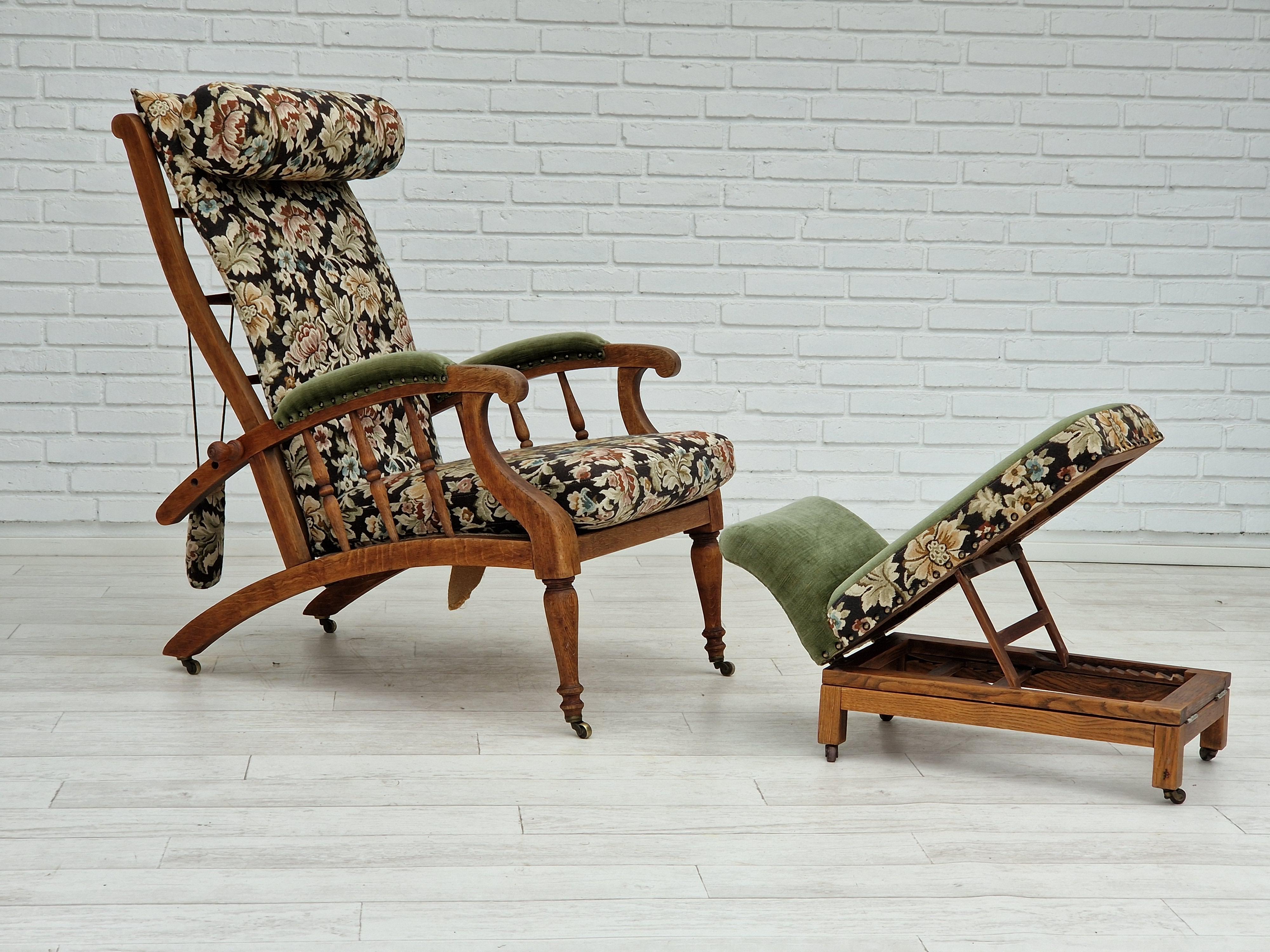 1950s, Original British Design by Jas Shoolbred, Morris and Co. Style In Good Condition For Sale In Tarm, 82