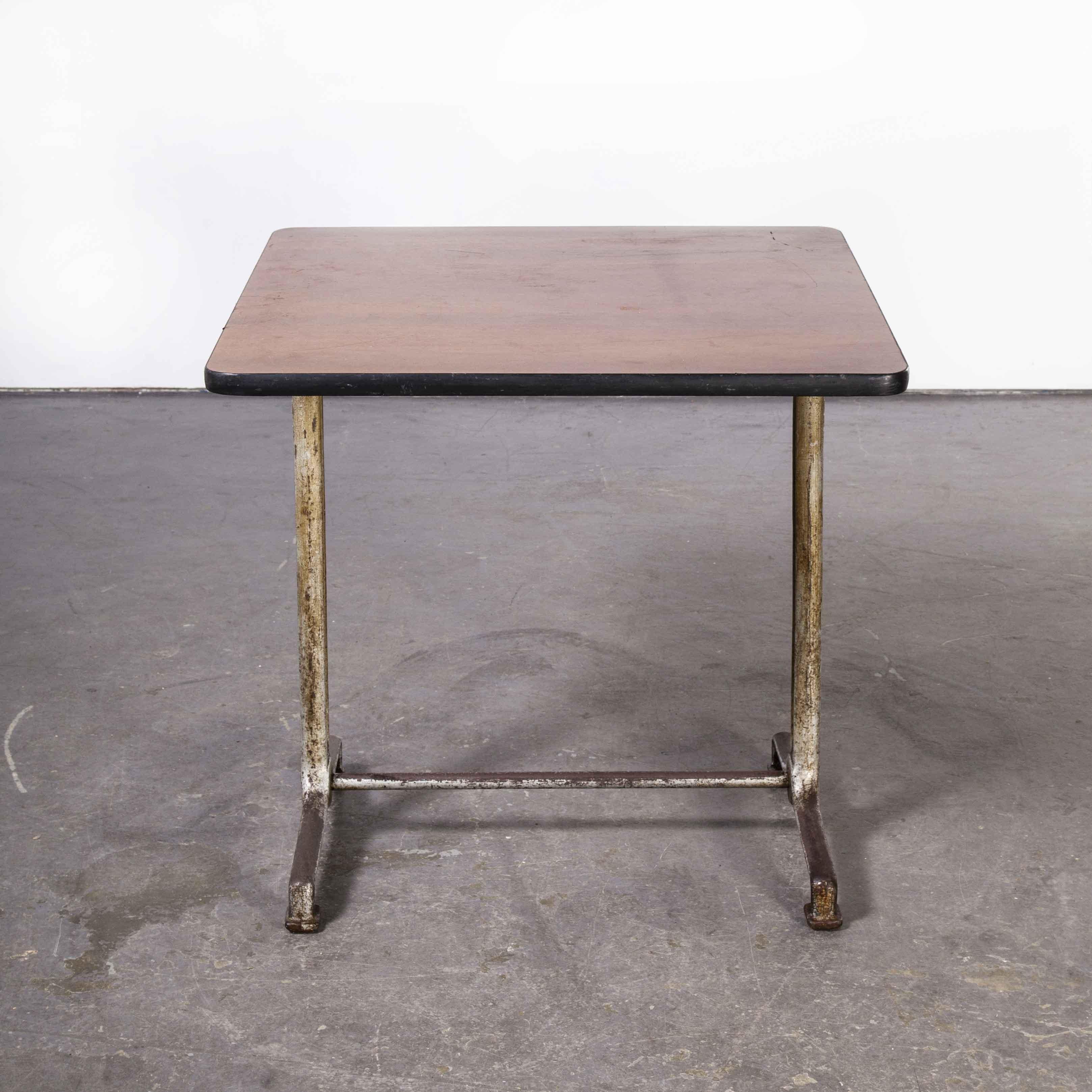 1950's Original Cast Base Fischel Bistro Dining Table 'Model 1115' In Good Condition In Hook, Hampshire