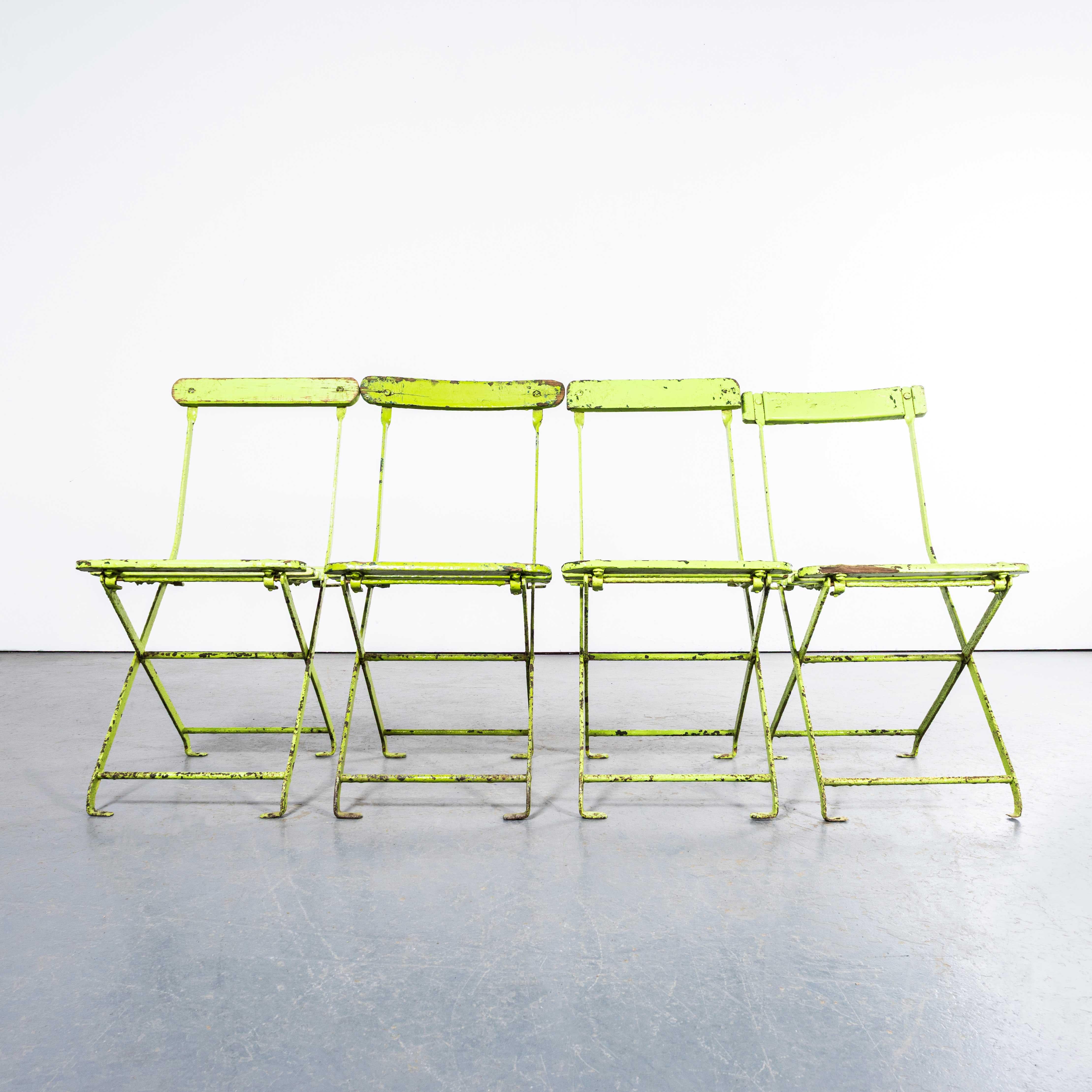 1950's Original Englischer Pavillon Lime Green Klappstühle im Angebot 2