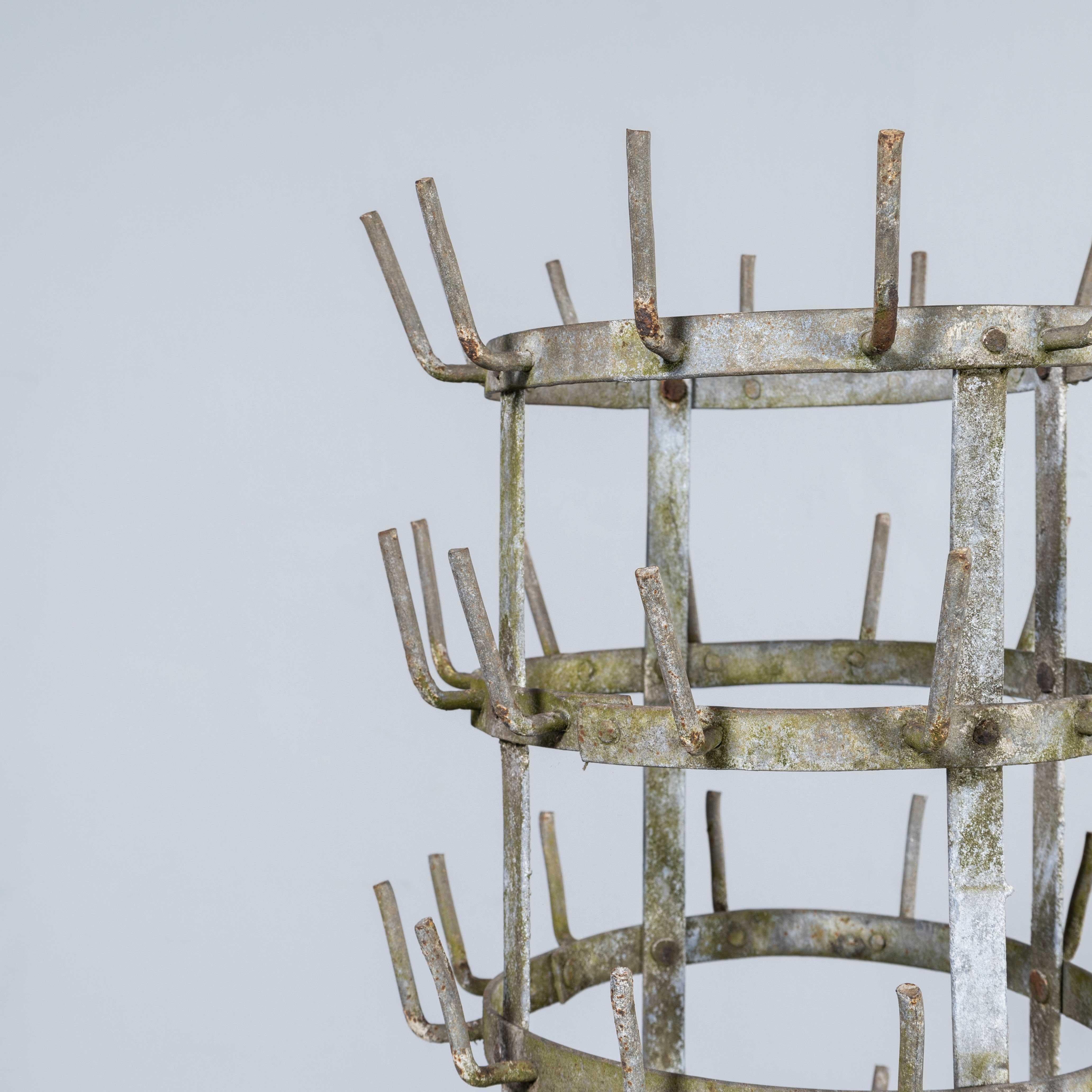 Scaffale per l'asciugatura delle bottiglie francese originale del 1950 (Model 3319) in vendita 1