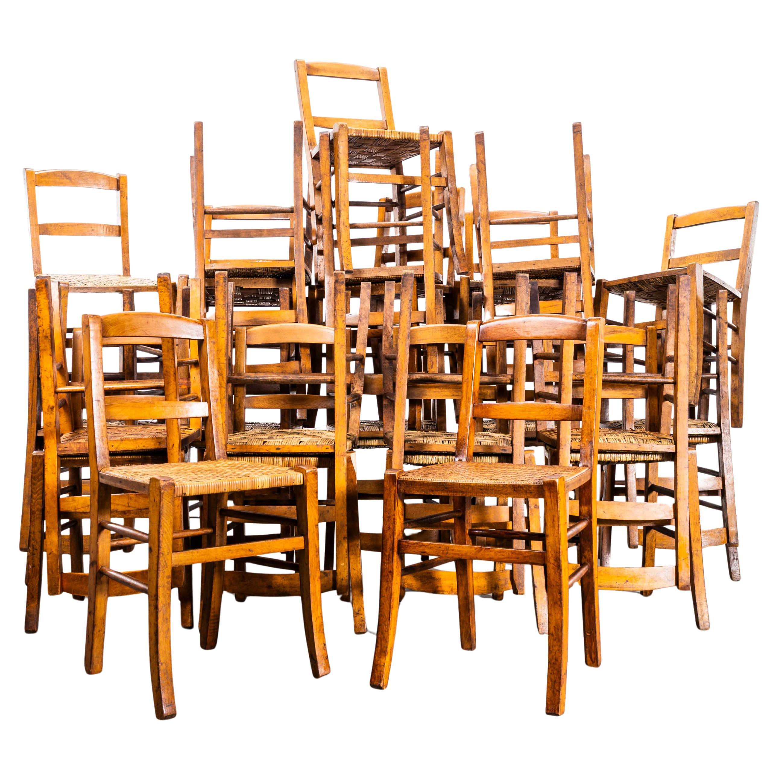 Sedie da pranzo francesi originali degli anni
50 con sedile intrecciato