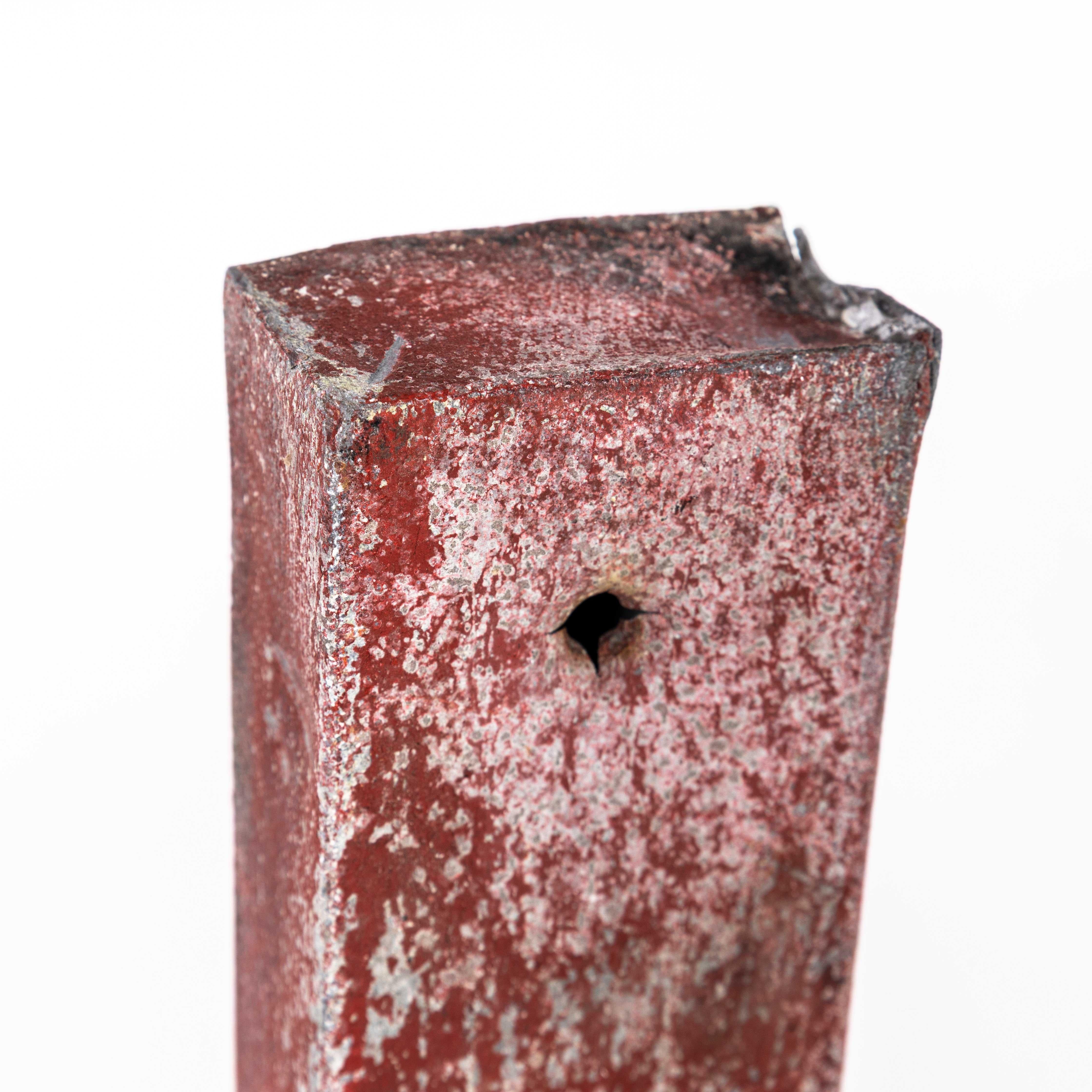 1950's Original French Red Zinc Letter - I In Good Condition For Sale In Hook, Hampshire