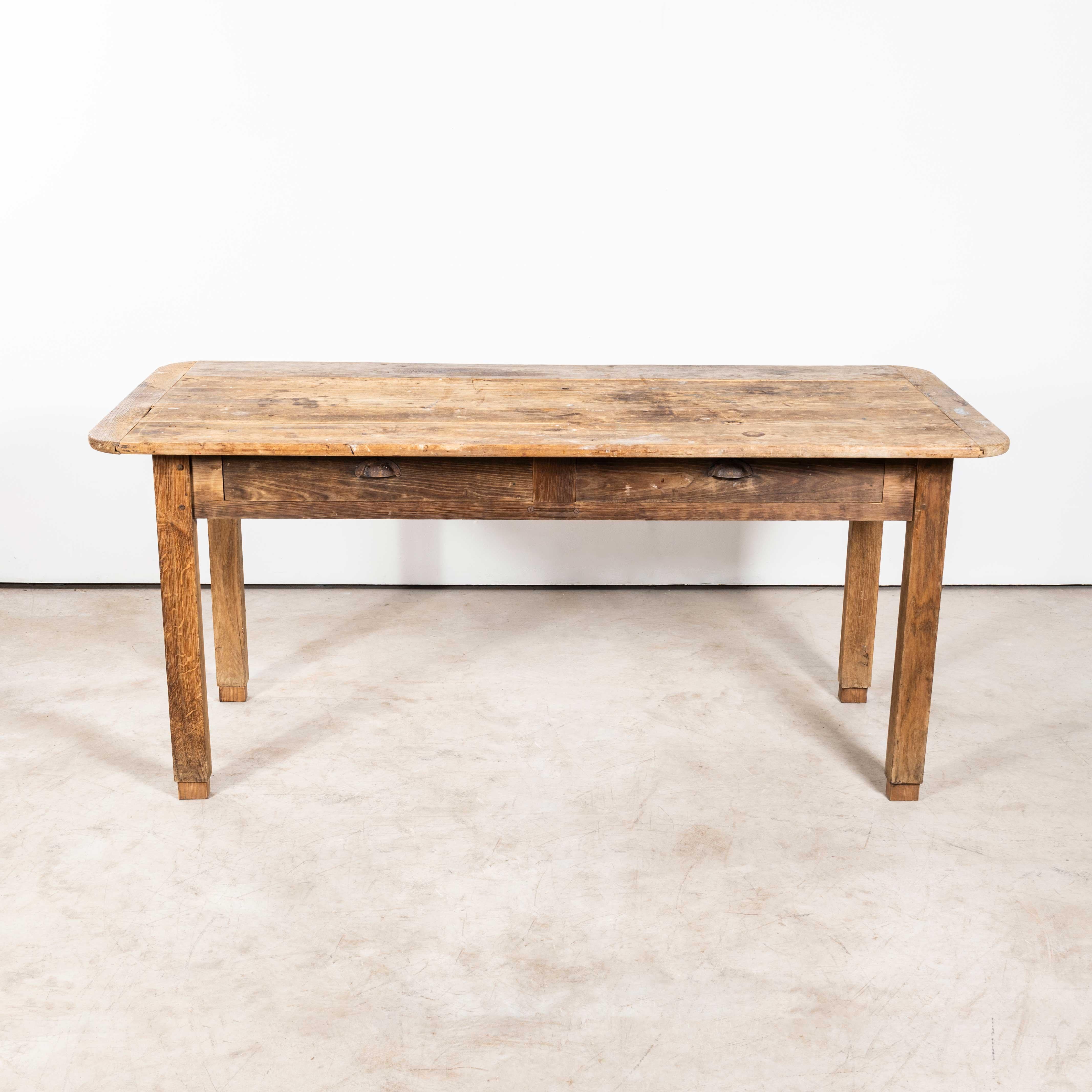 1950's Original French Scrubbed Pine Farmhouse Table In Good Condition In Hook, Hampshire