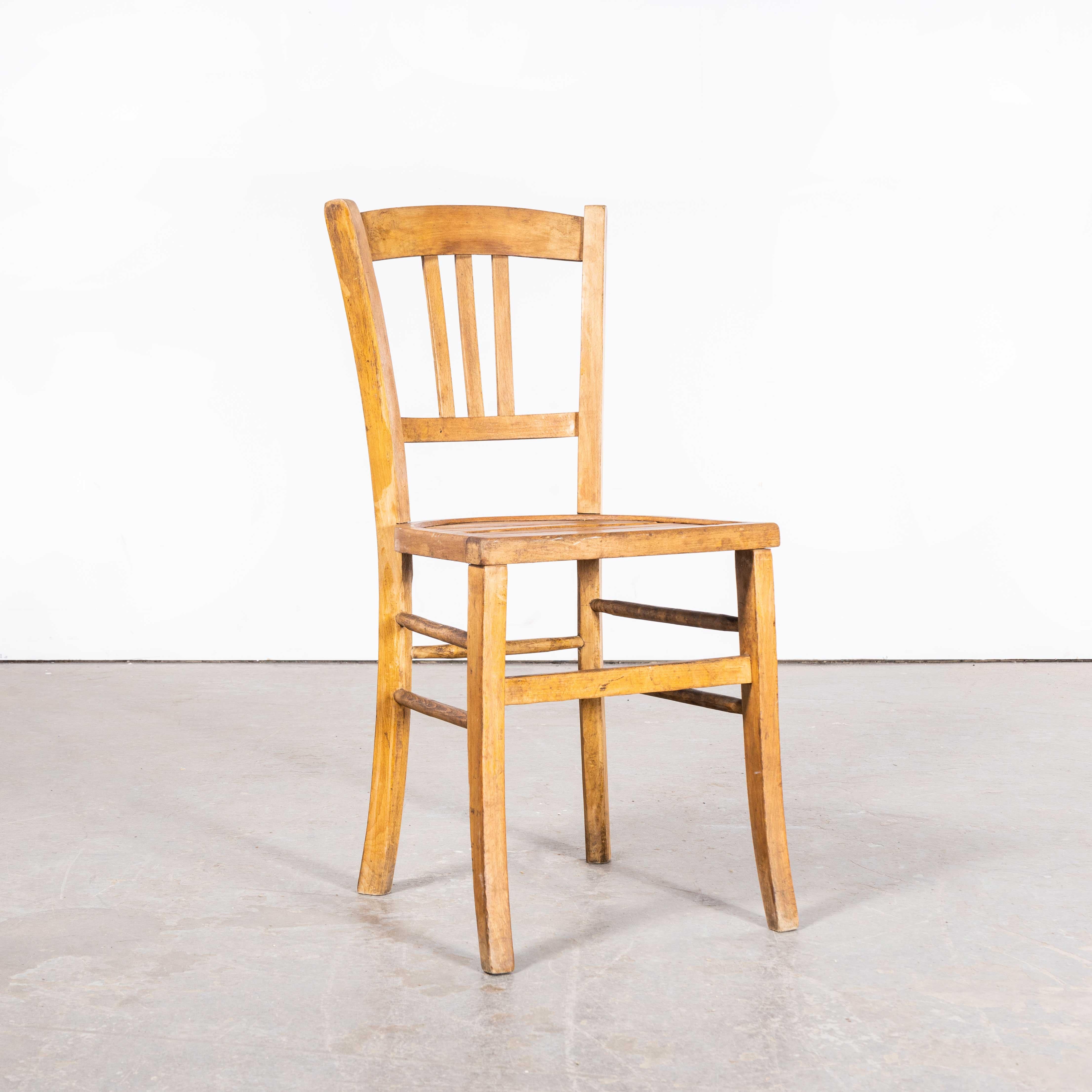 Milieu du XXe siècle Original 1950's French Slatted Farmhouse Chairs From Provence - Set Of Ten en vente
