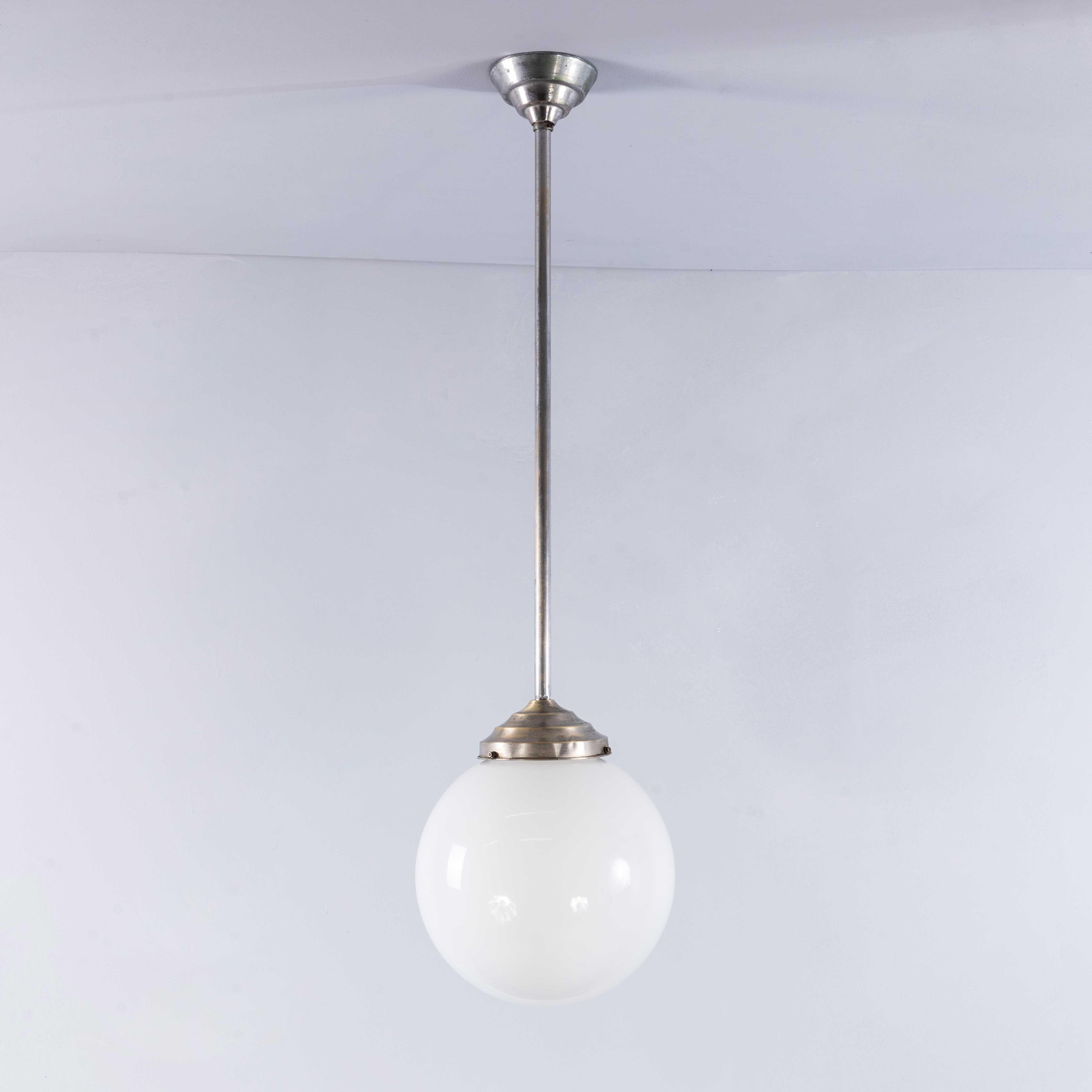 1950’s Original French Tabac Opal Glass Pendant Lamp – Single (958.11)
1950’s Original French Tabac Opal Glass Pendant Lamp – Single. Stunning original pendant lamp from a Tabac in France. The opal shade is the original glass and the galleries and