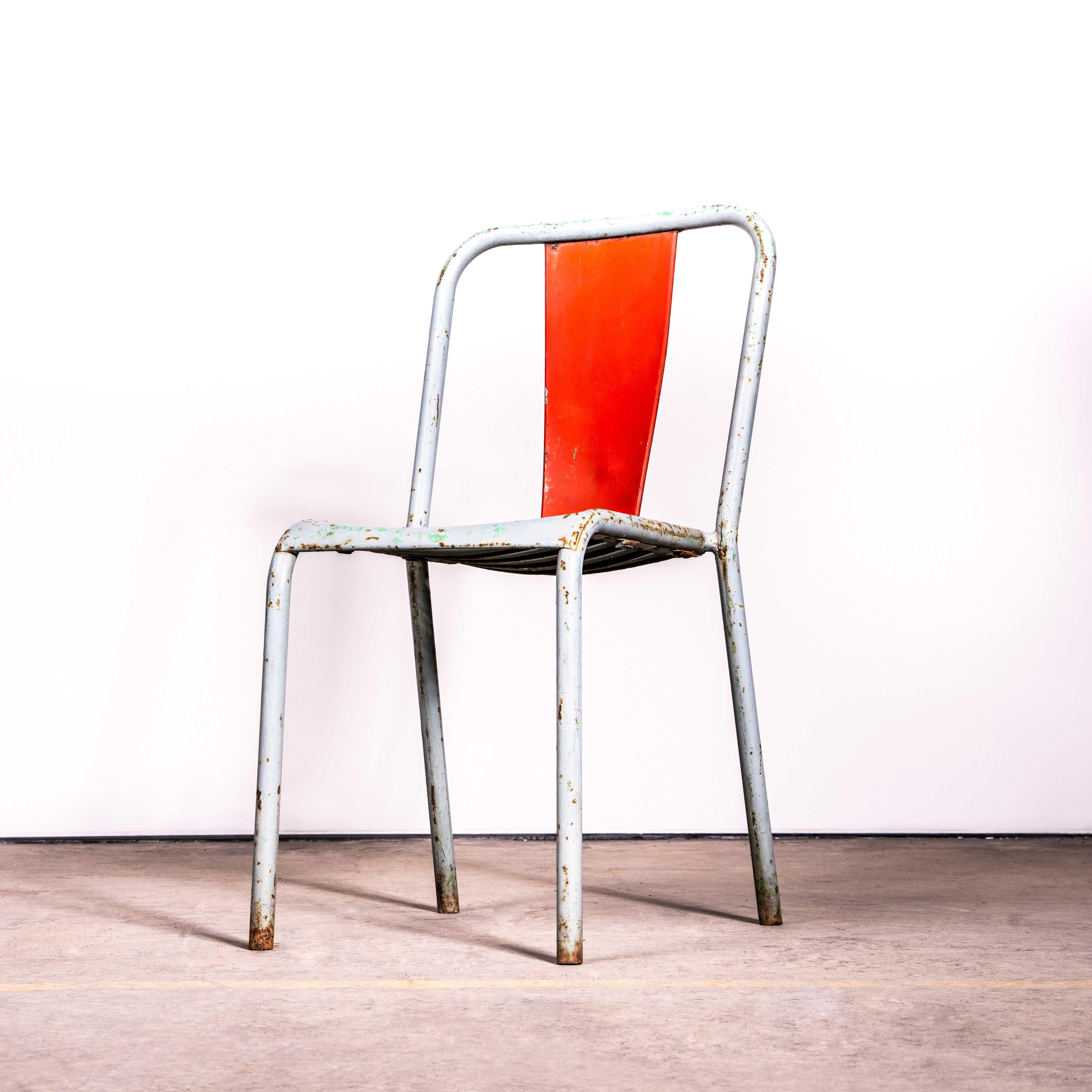 Chaises de salle à manger d'extérieur Tolix T37 d'origine française des années 1950 - Ensemble de six chaises en vente 1