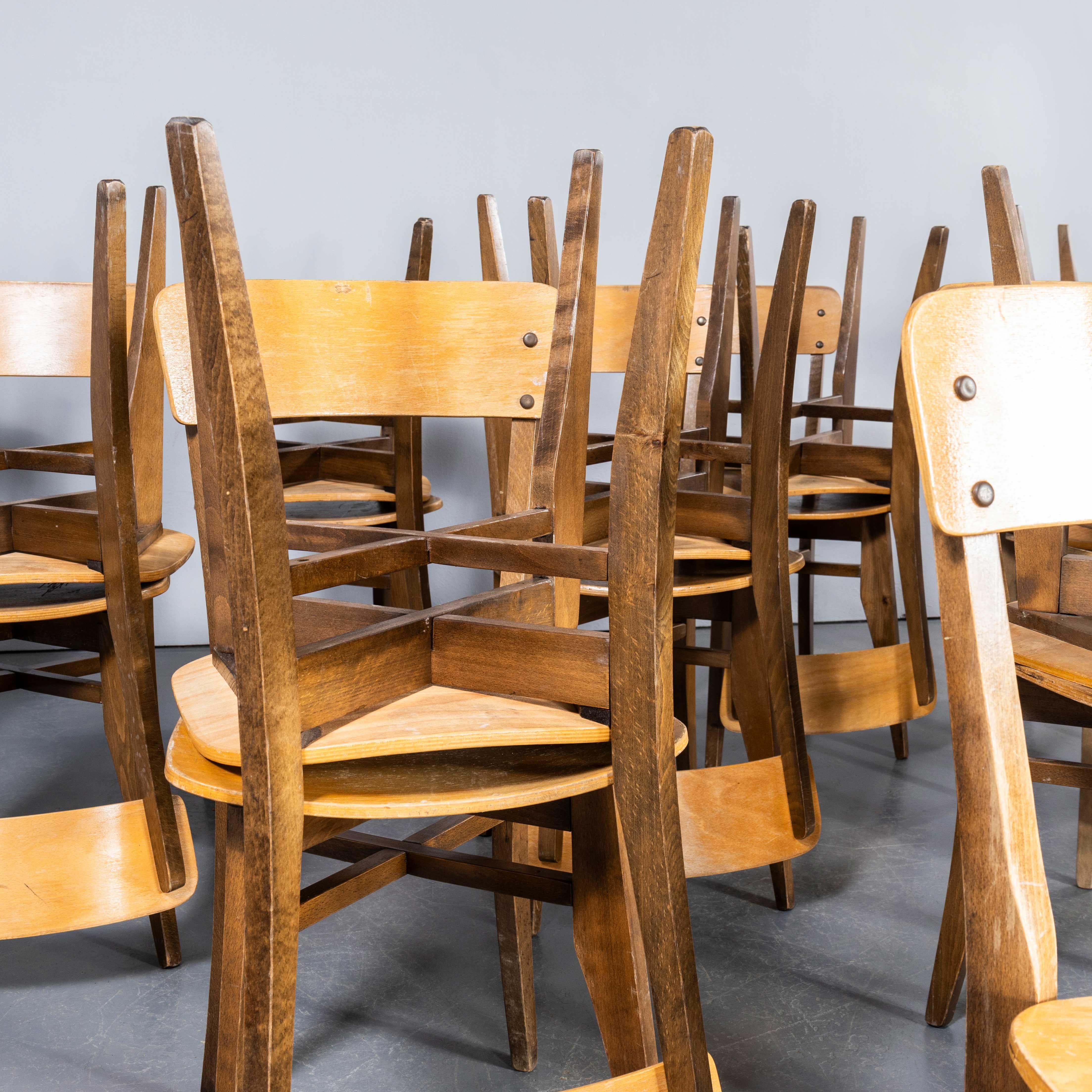 Francese Sedie da pranzo originali francesi bicolore degli anni '50 - Grande quantità disponibile in vendita