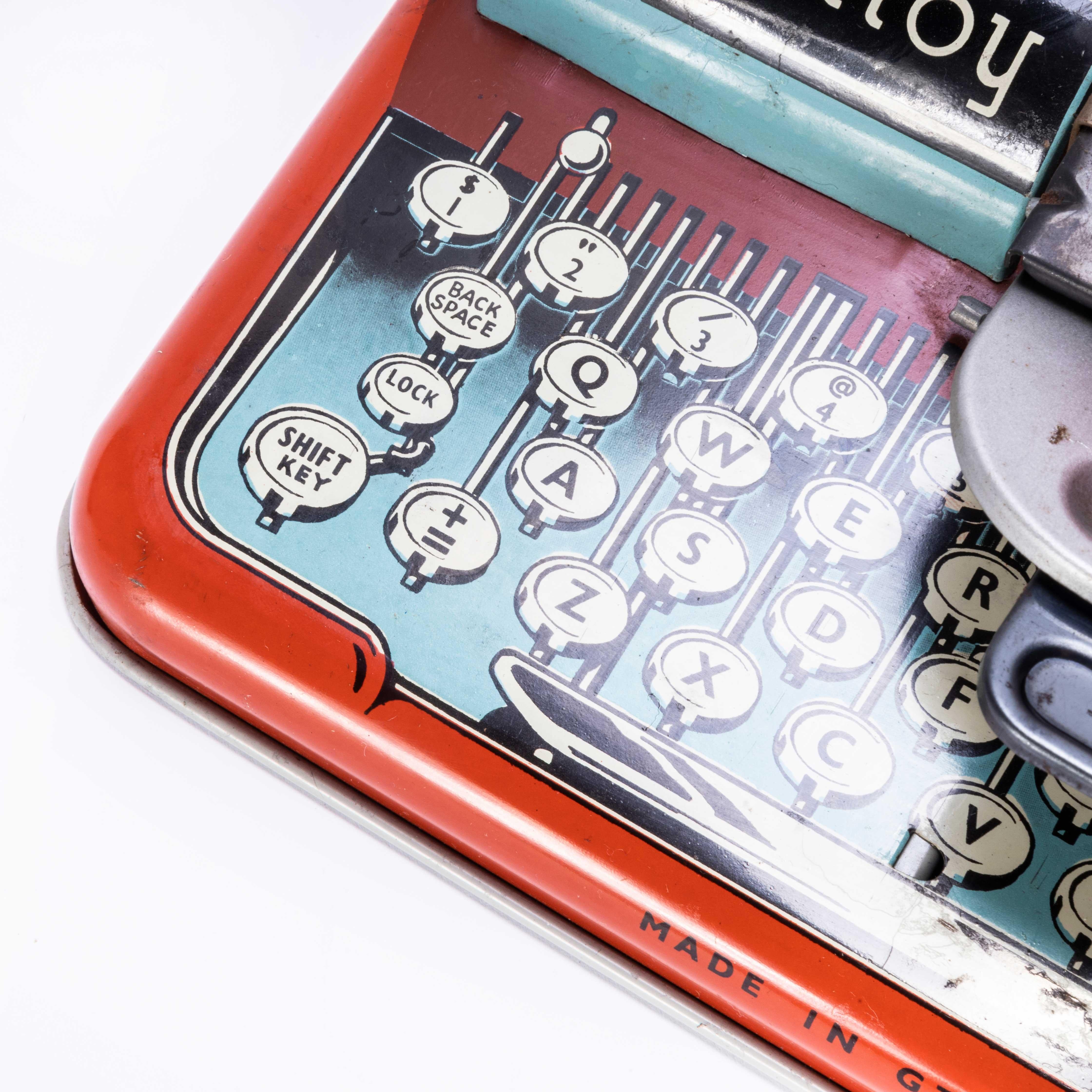 Mid-20th Century 1950's Original Mettoy Minor Typewriter - Boxed For Sale