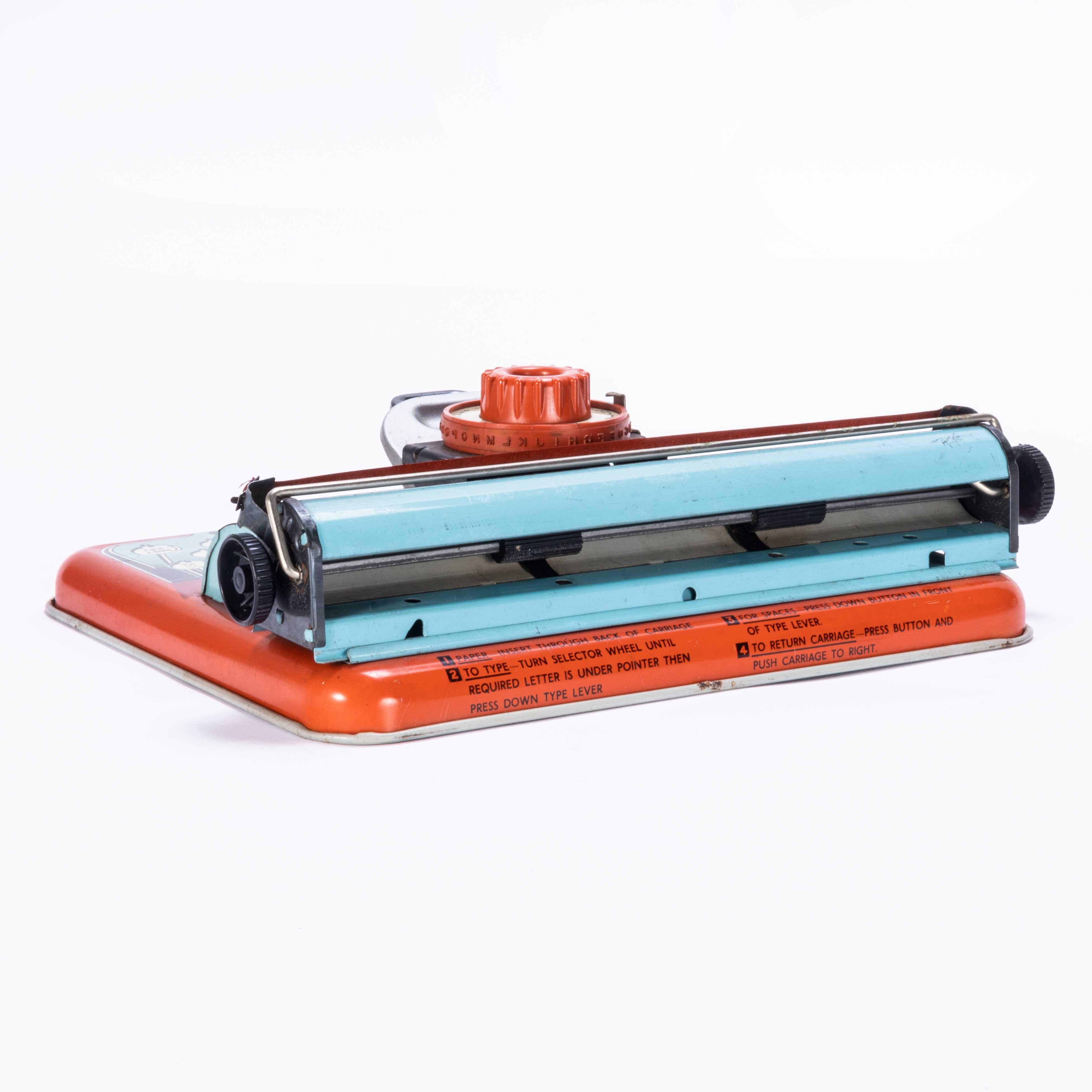 Metal 1950's Original Mettoy Minor Typewriter - Boxed For Sale