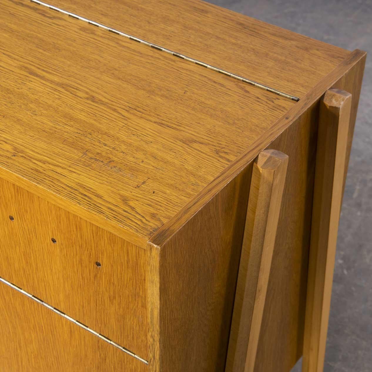 1950's Original Oak Blanket Box, Small Cabinet by Tatra Pravenec For Sale 4