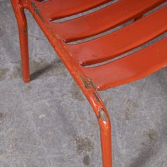 Chaise de salle à manger Tolix T2 rouge d'origine des années 1950, lot de douze
