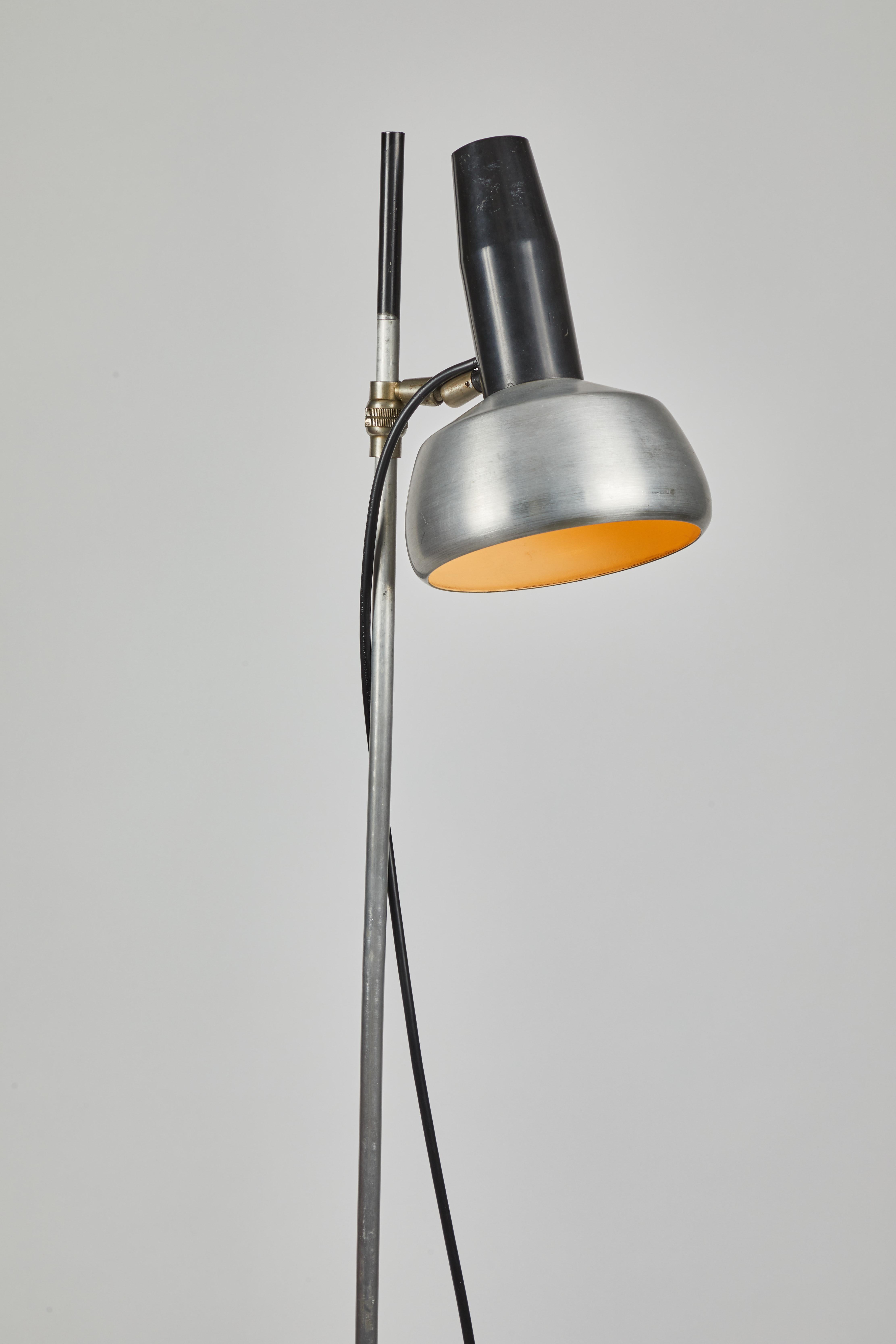1950s Oscar Torlasco Floor Lamp Model for Lumi In Good Condition For Sale In Glendale, CA